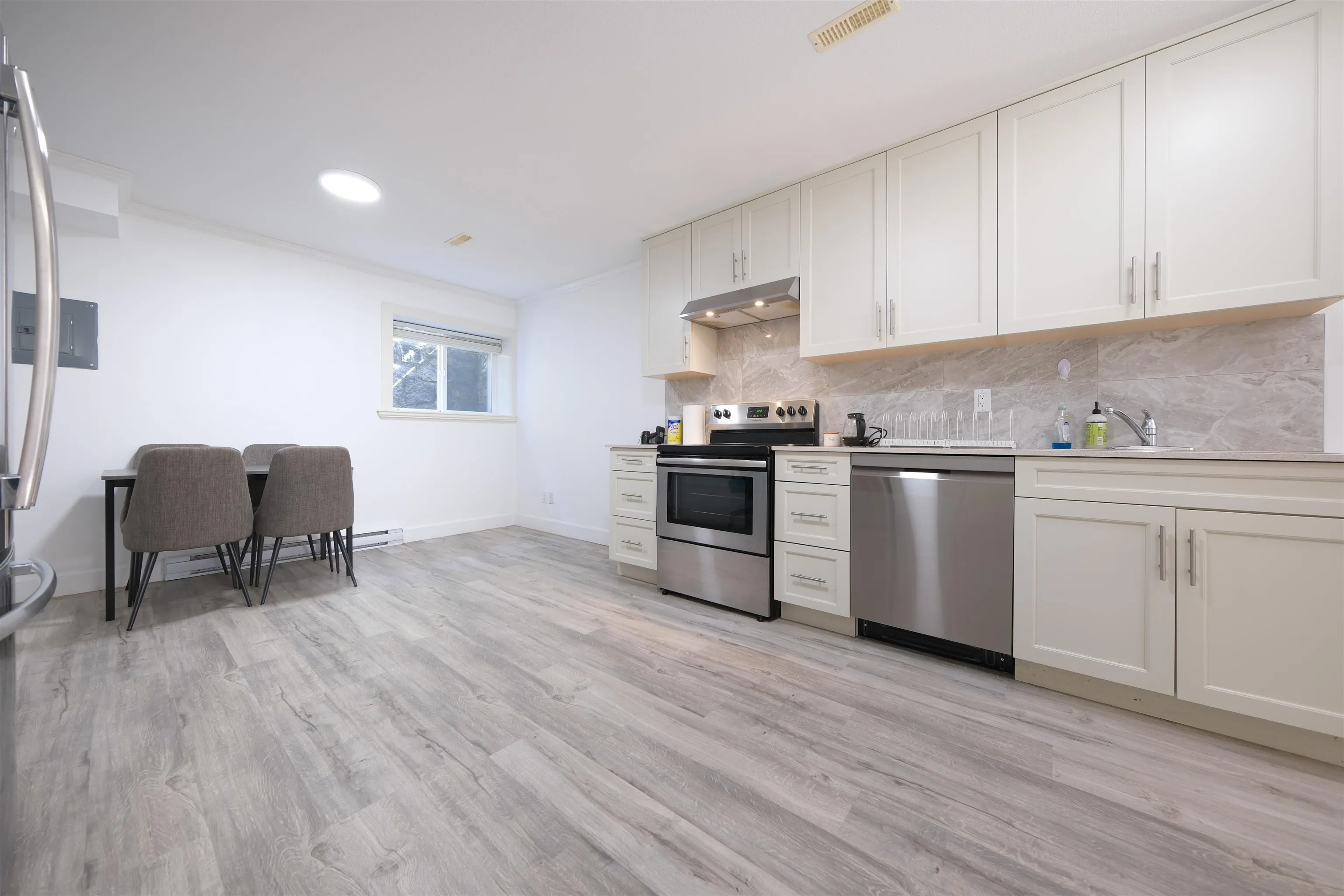 1630 Lawson Avenue #BASEMENT
