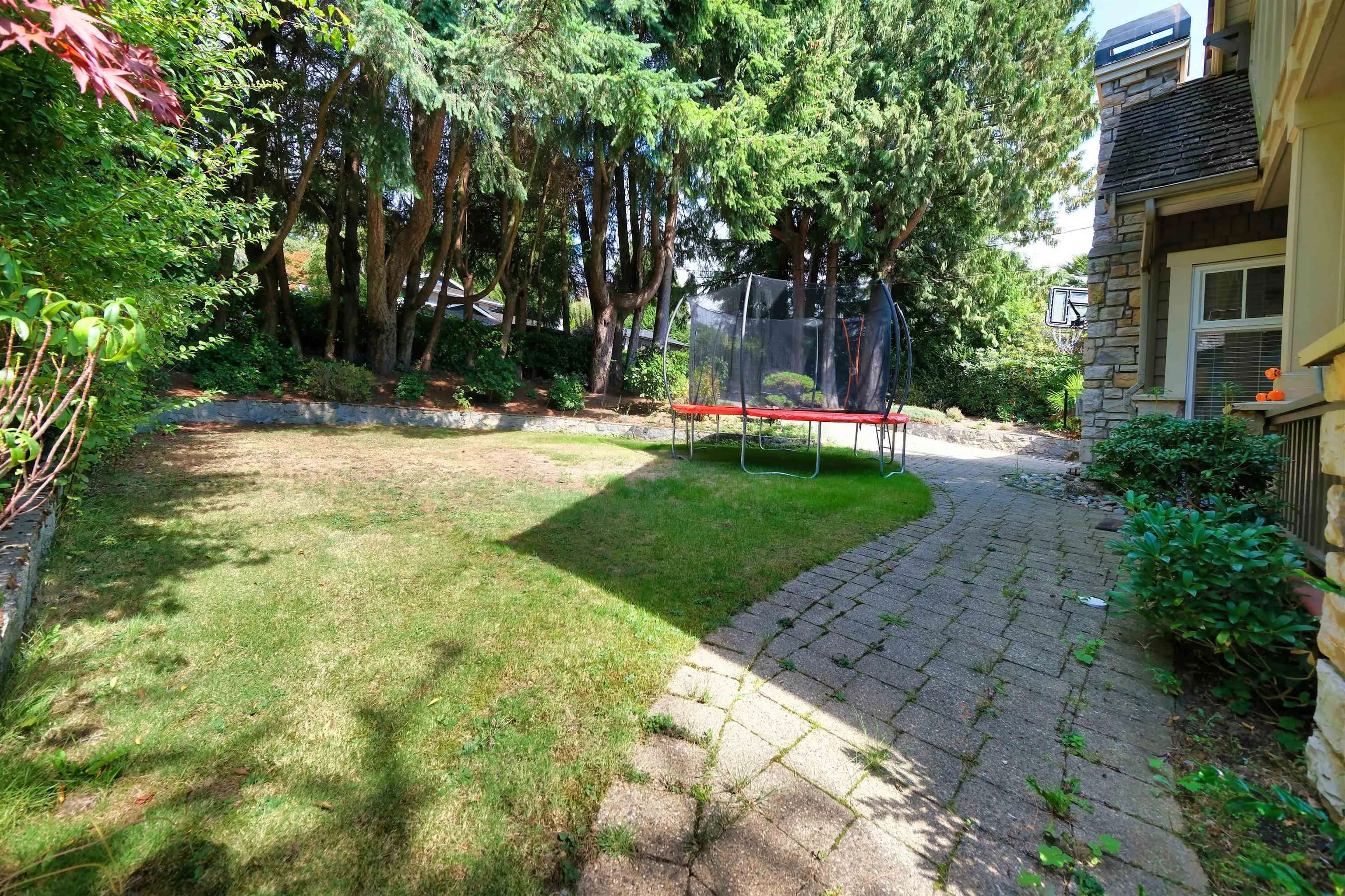 1630 Lawson Avenue #BASEMENT