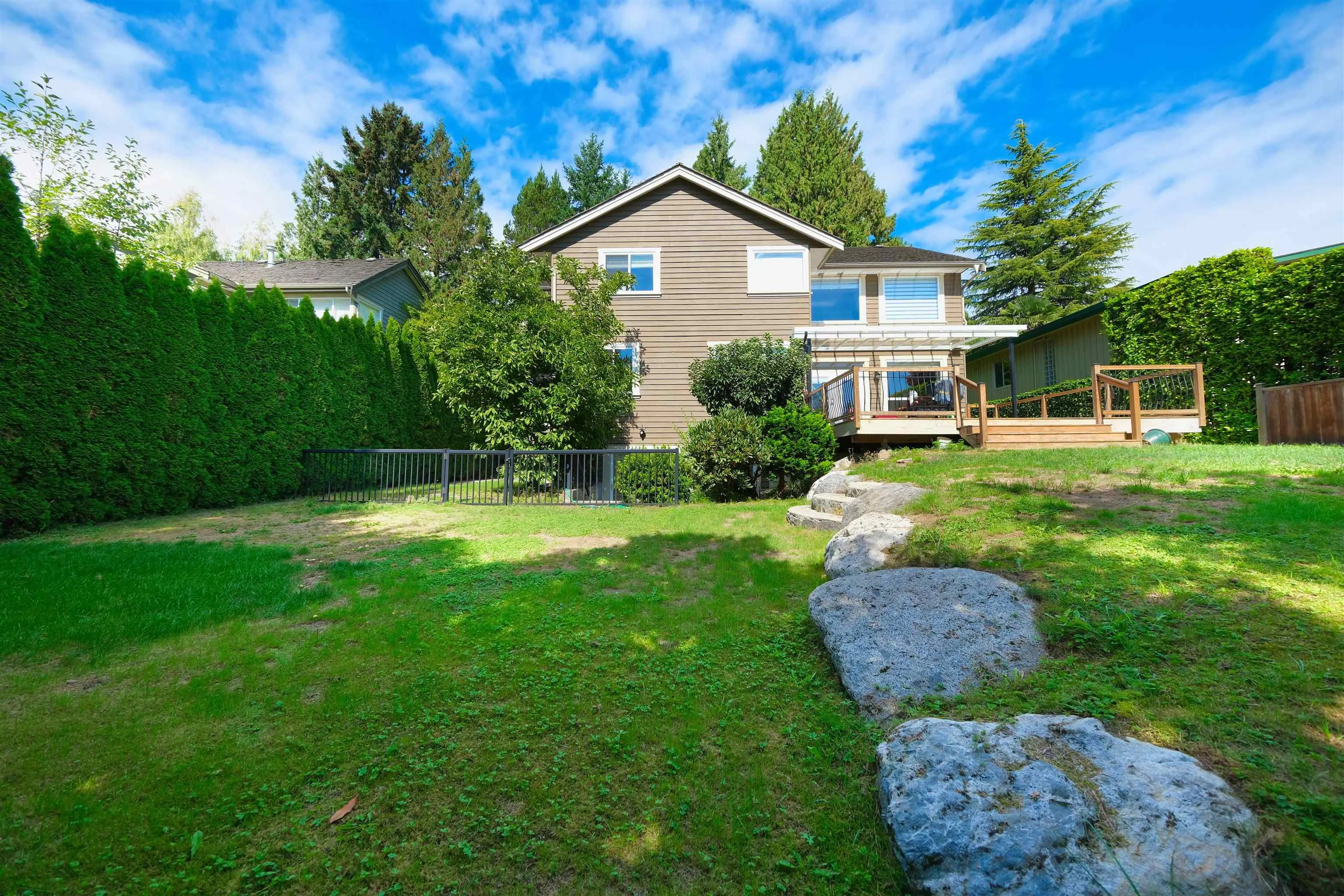 1630 Lawson Avenue #BASEMENT