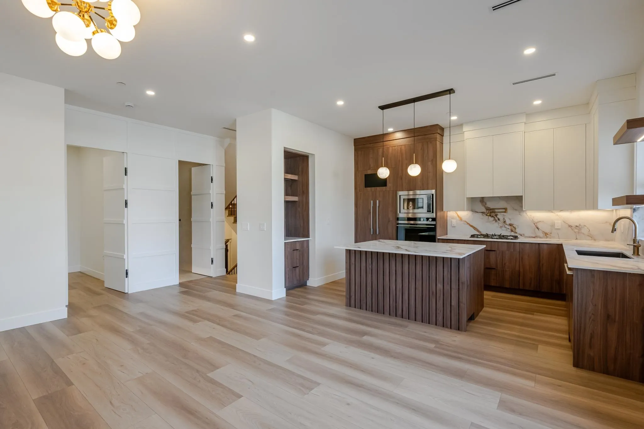1759 Morgan Avenue #102