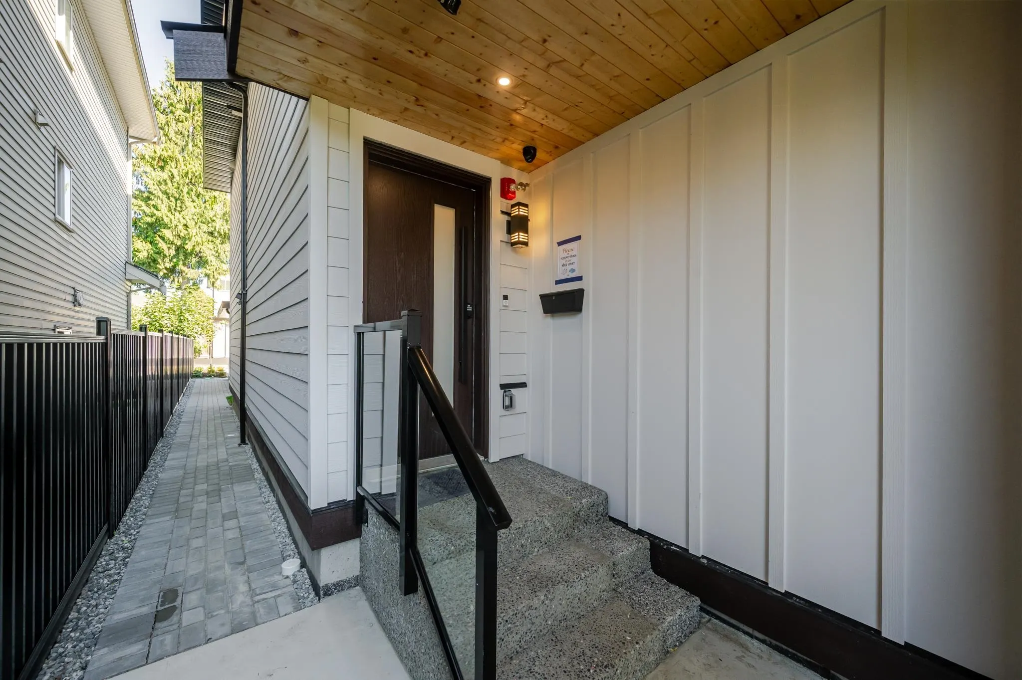 1759 Morgan Avenue #102