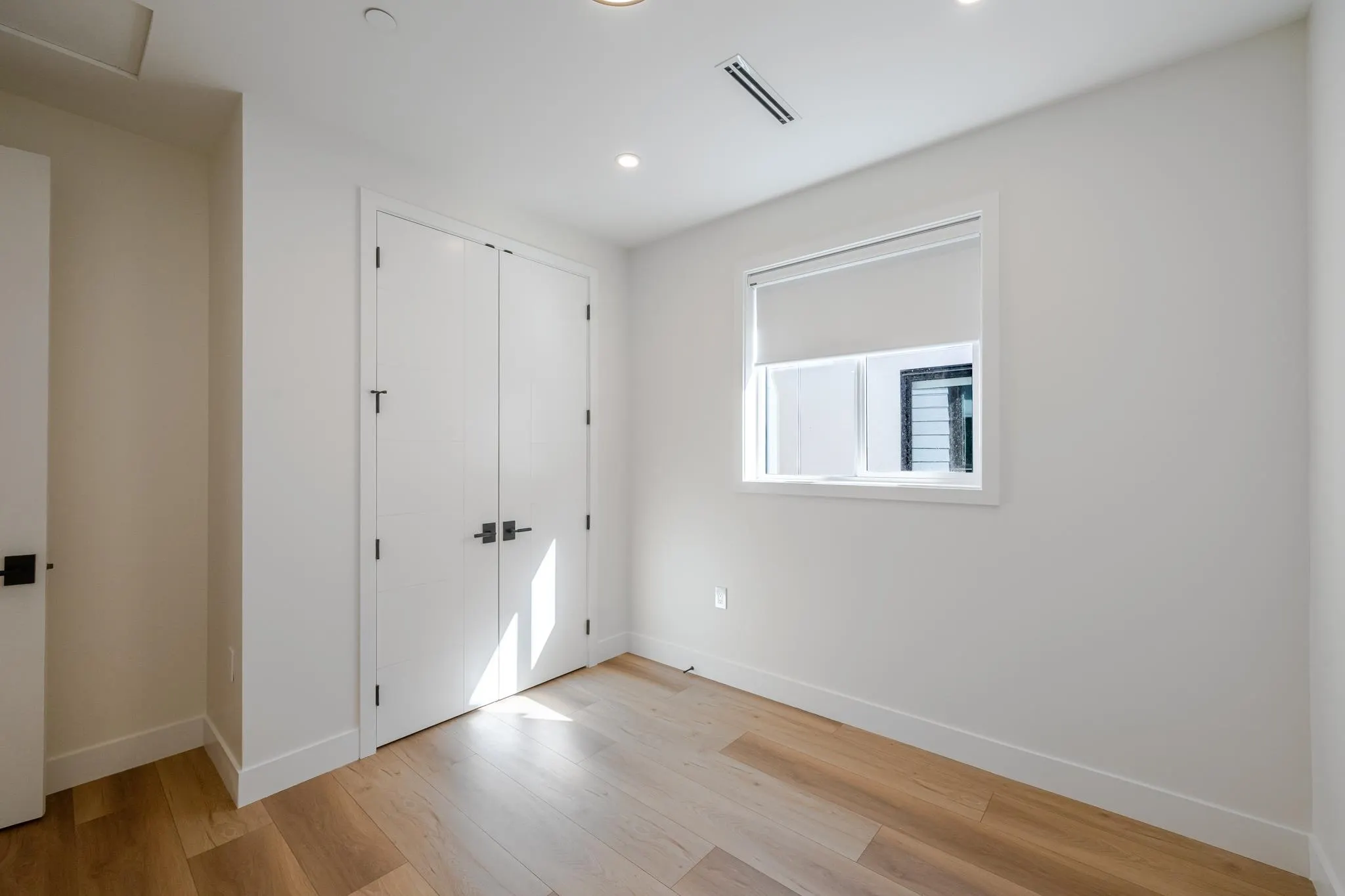 1759 Morgan Avenue #102