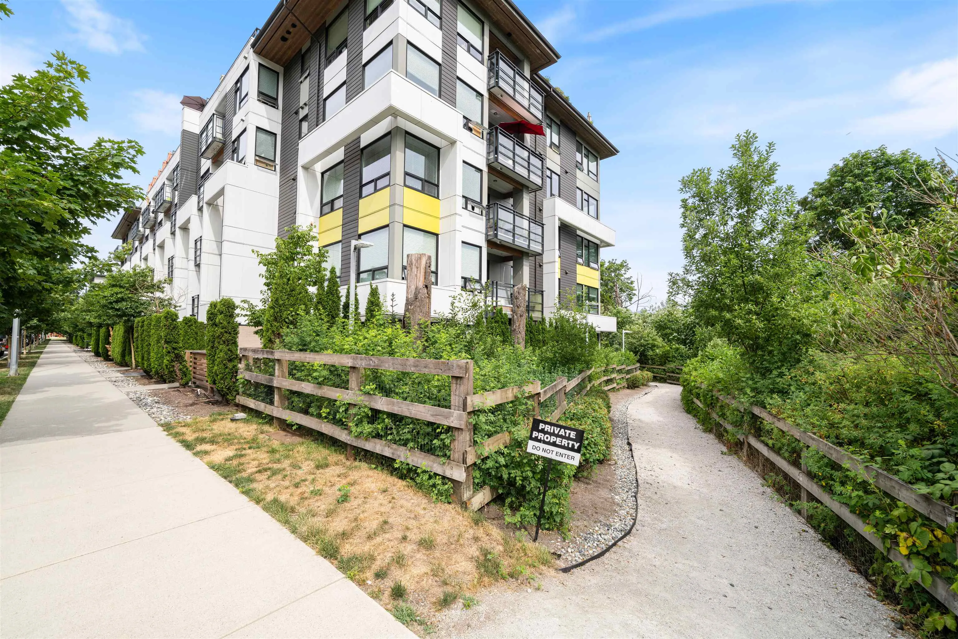 3038 St George Street #303