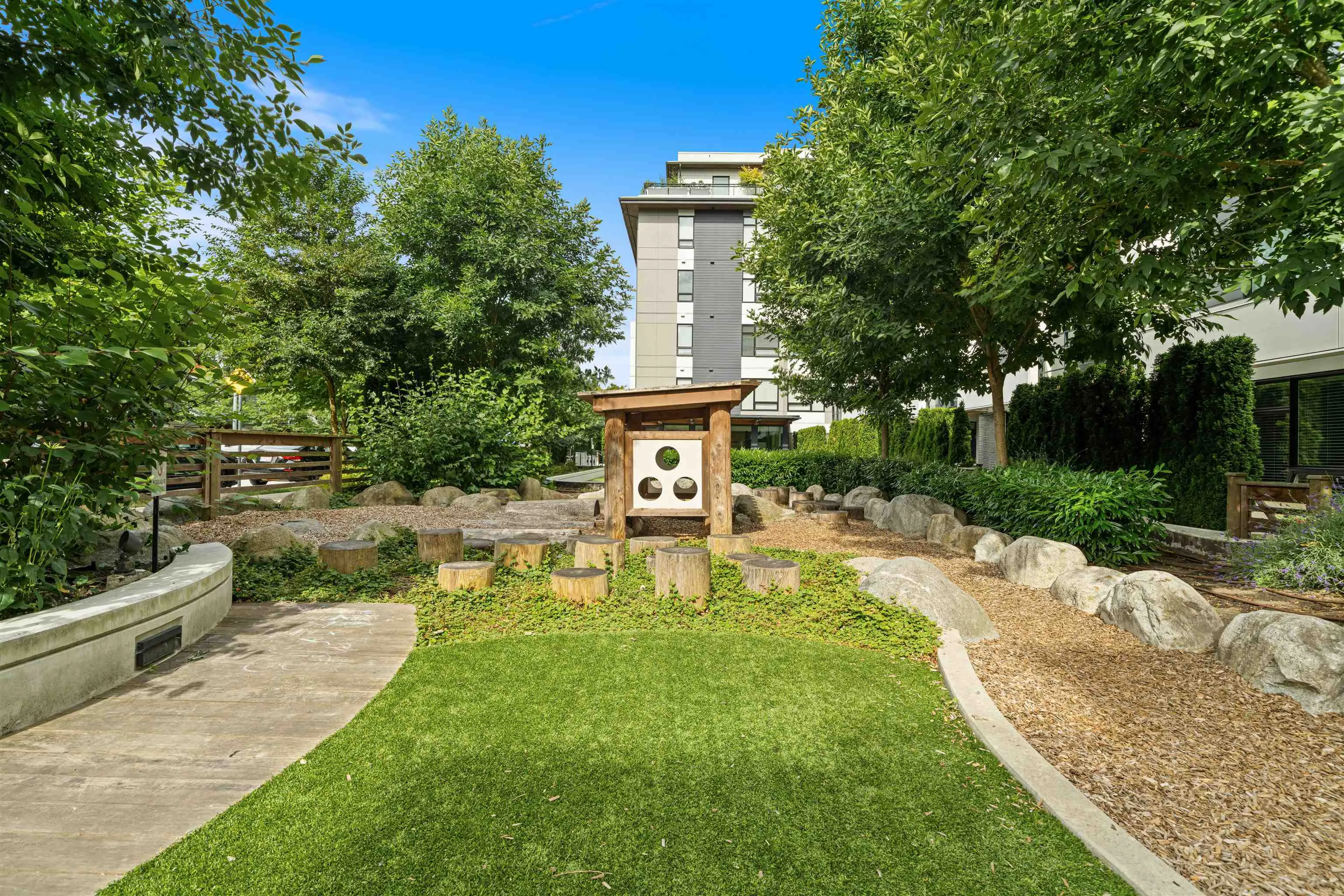 3038 St George Street #303