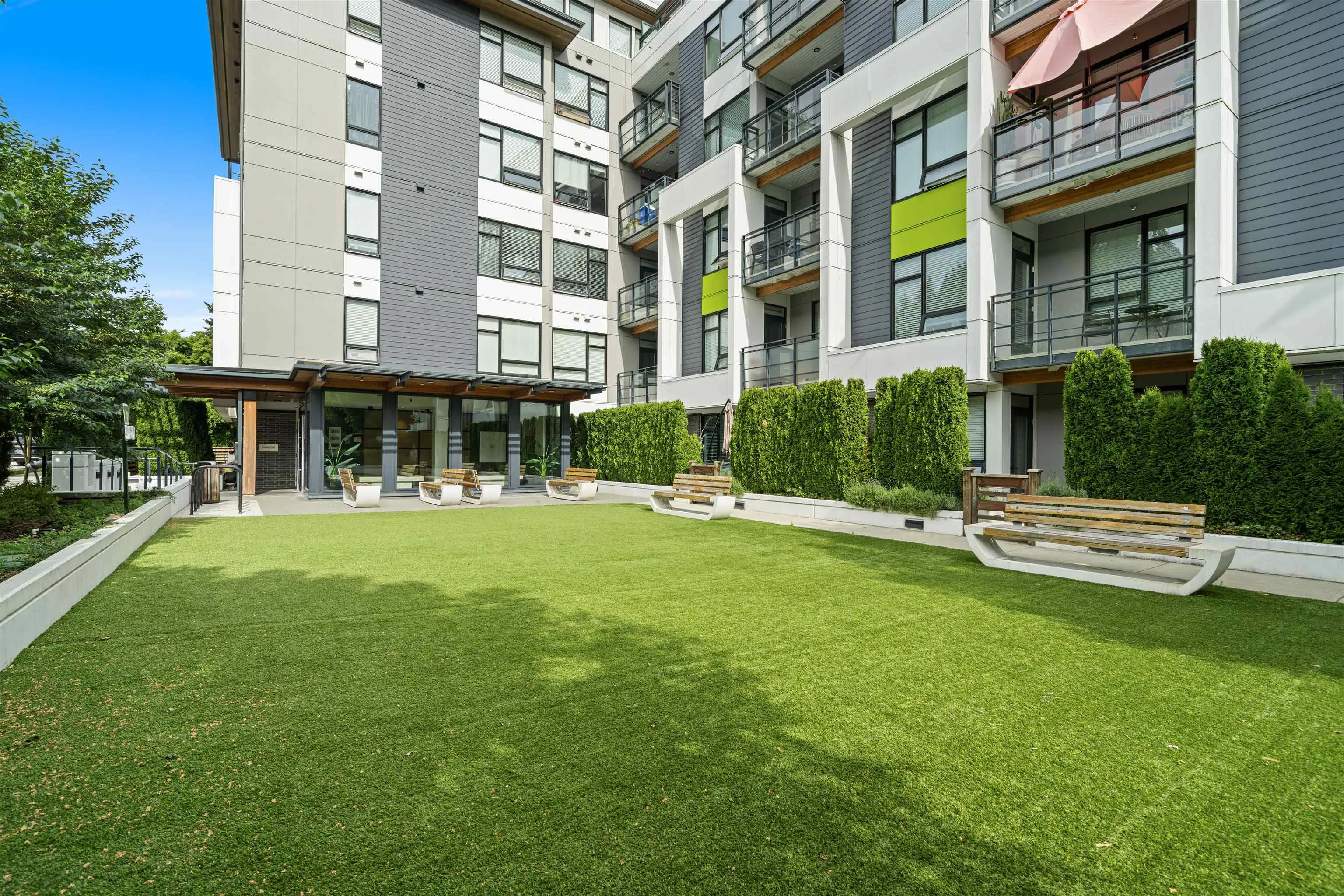 3038 St George Street #303