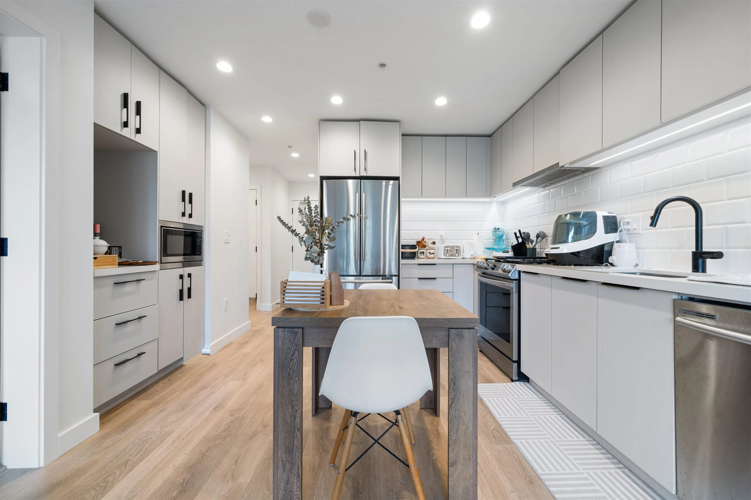 3038 St George Street #303