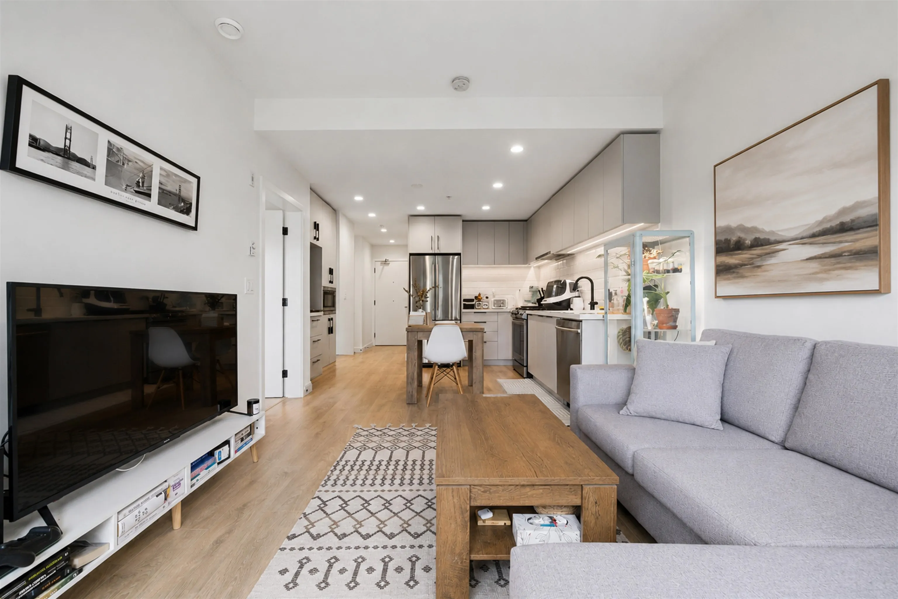 3038 St George Street #303