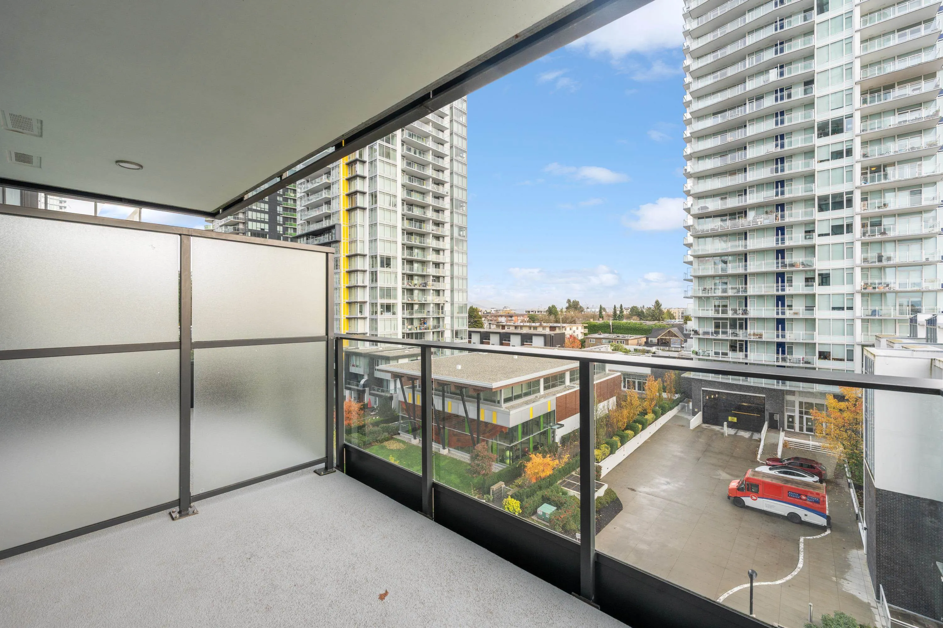 6699 Dunblane Avenue #606