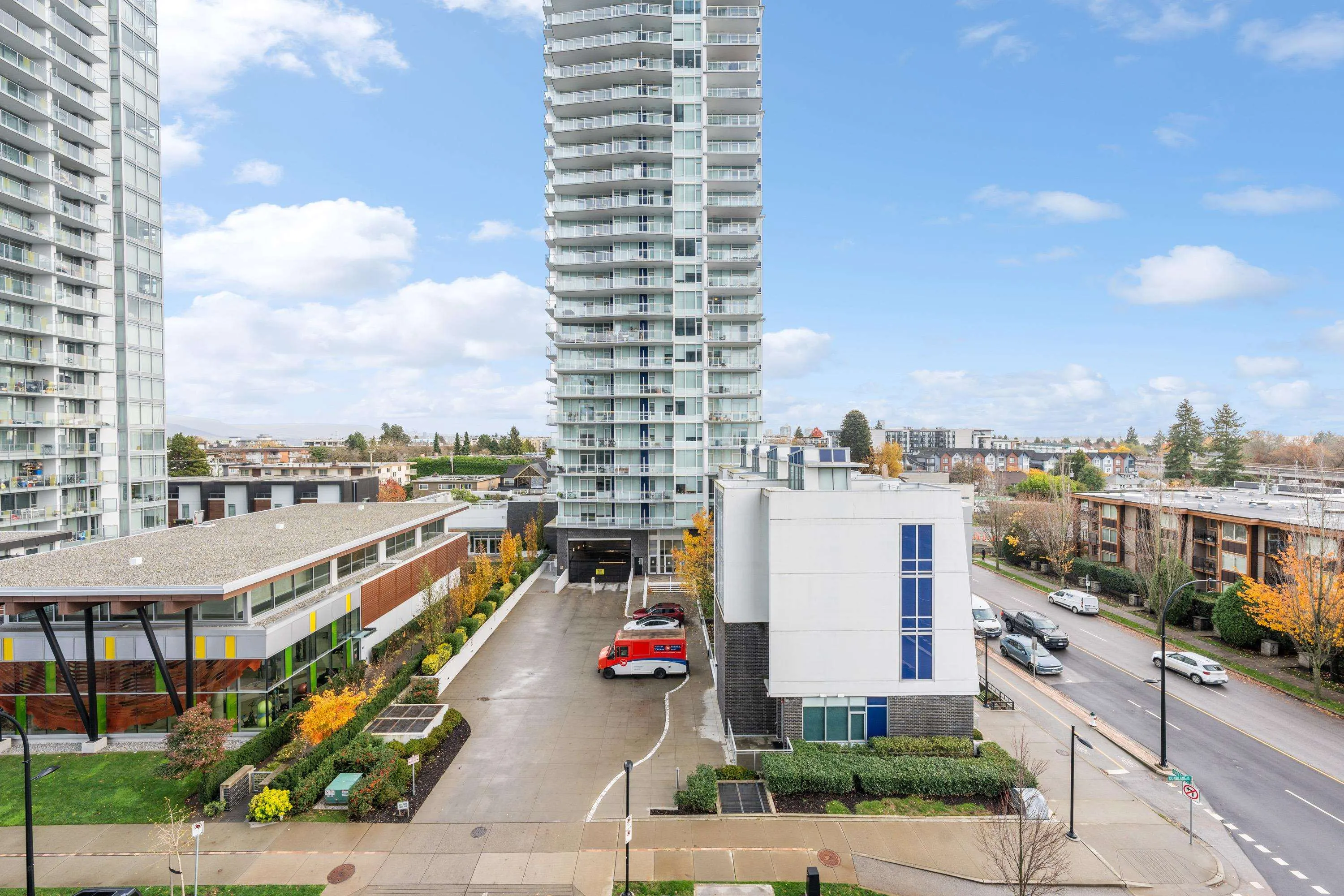 6699 Dunblane Avenue #606