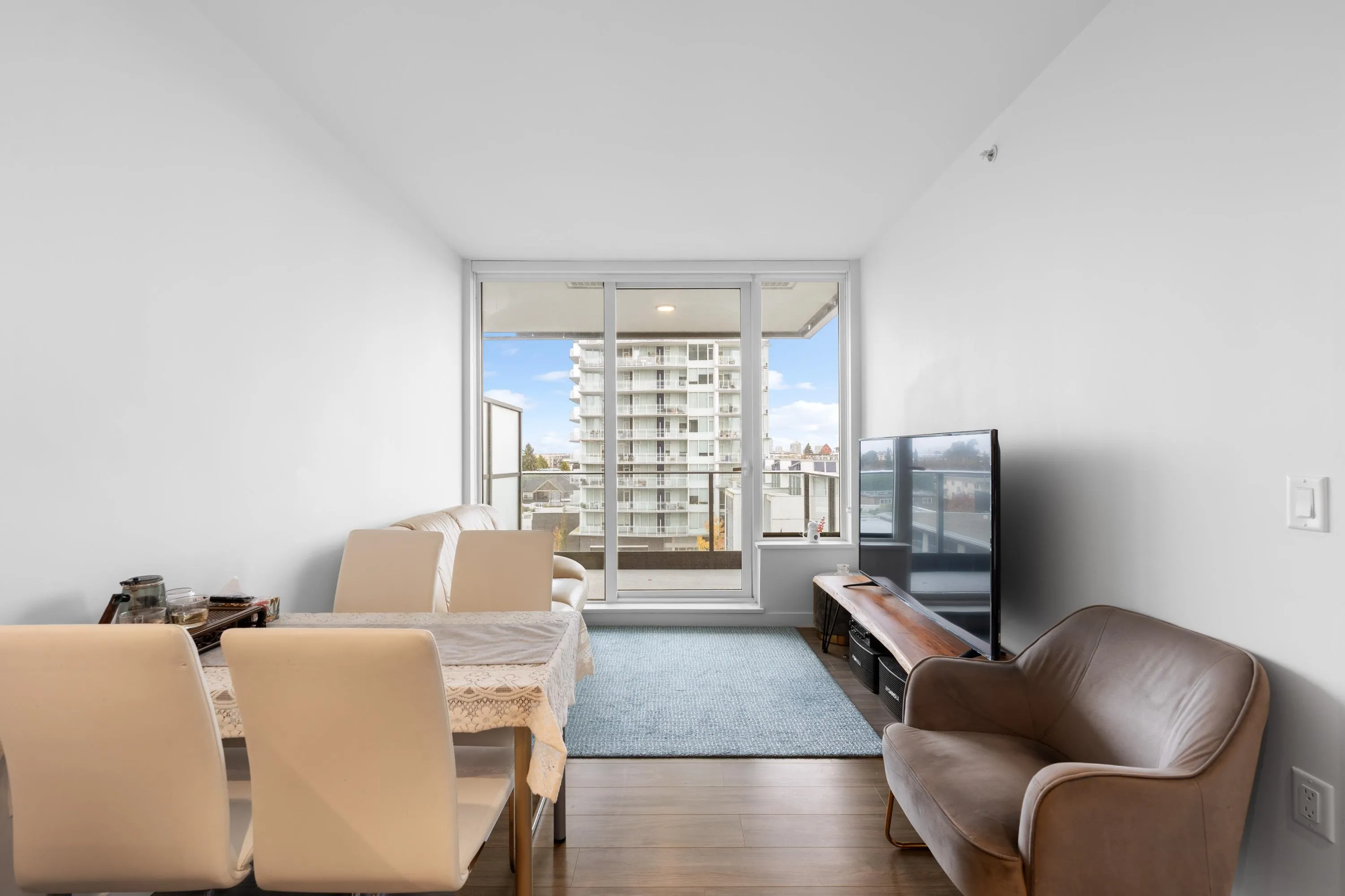 6699 Dunblane Avenue #606