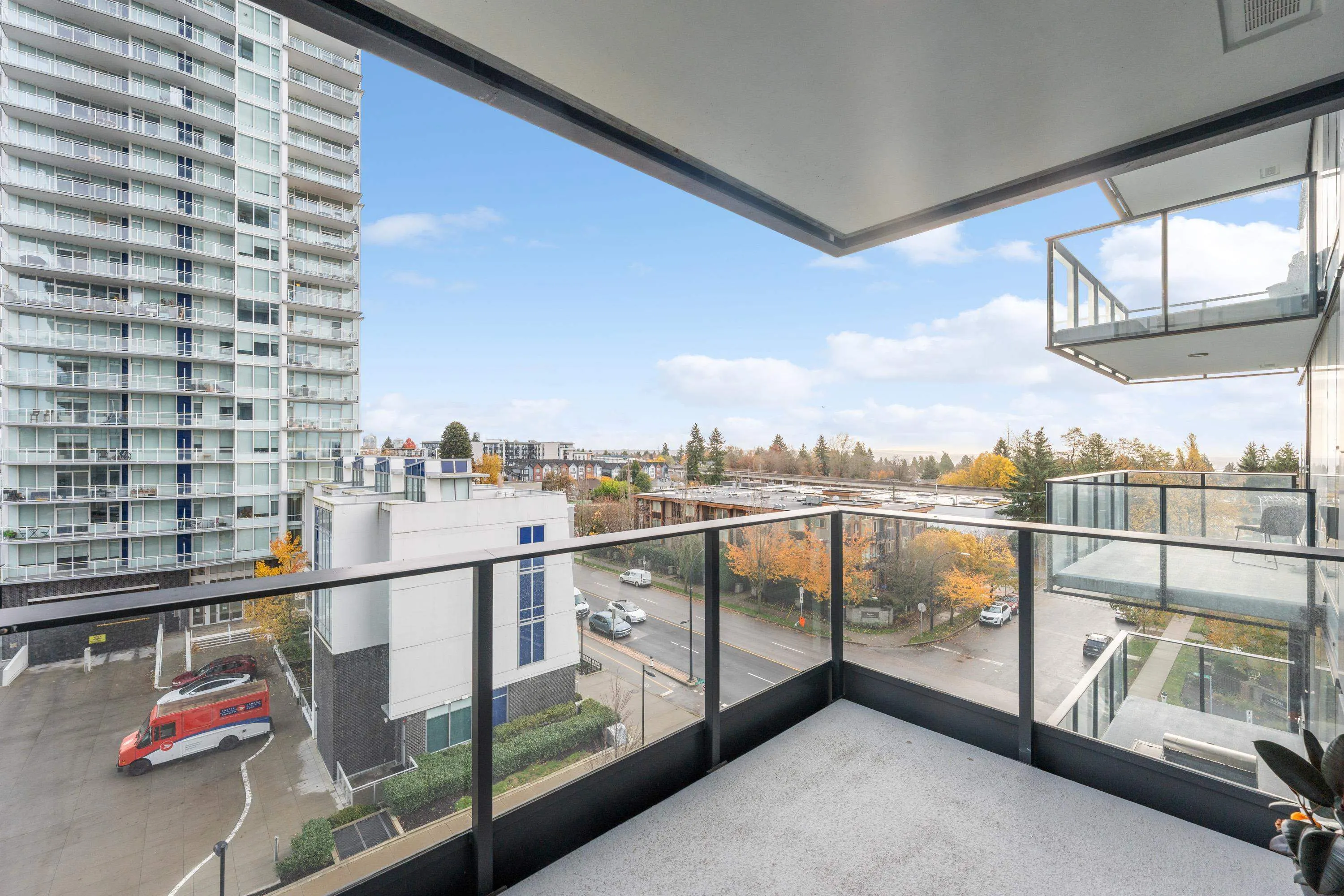 6699 Dunblane Avenue #606
