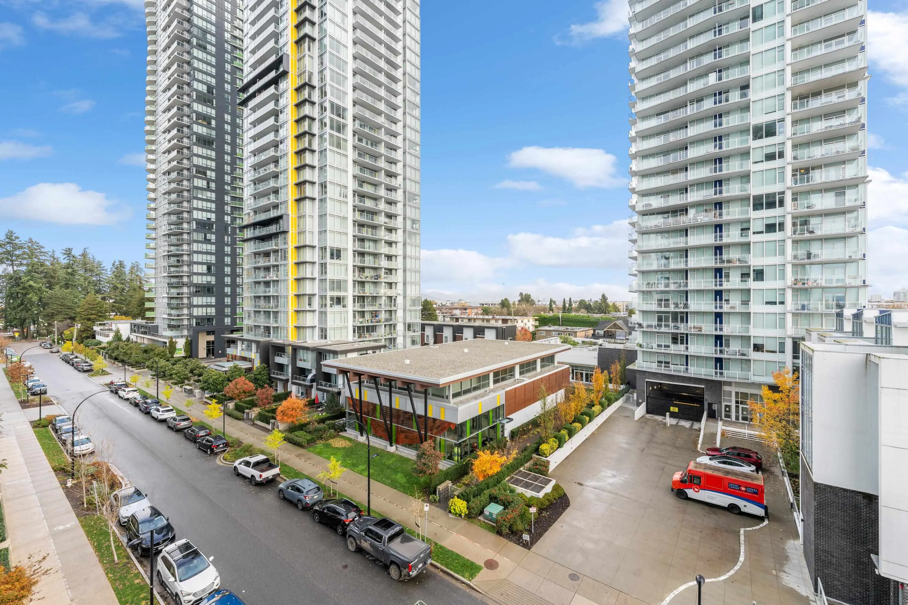 6699 Dunblane Avenue #606