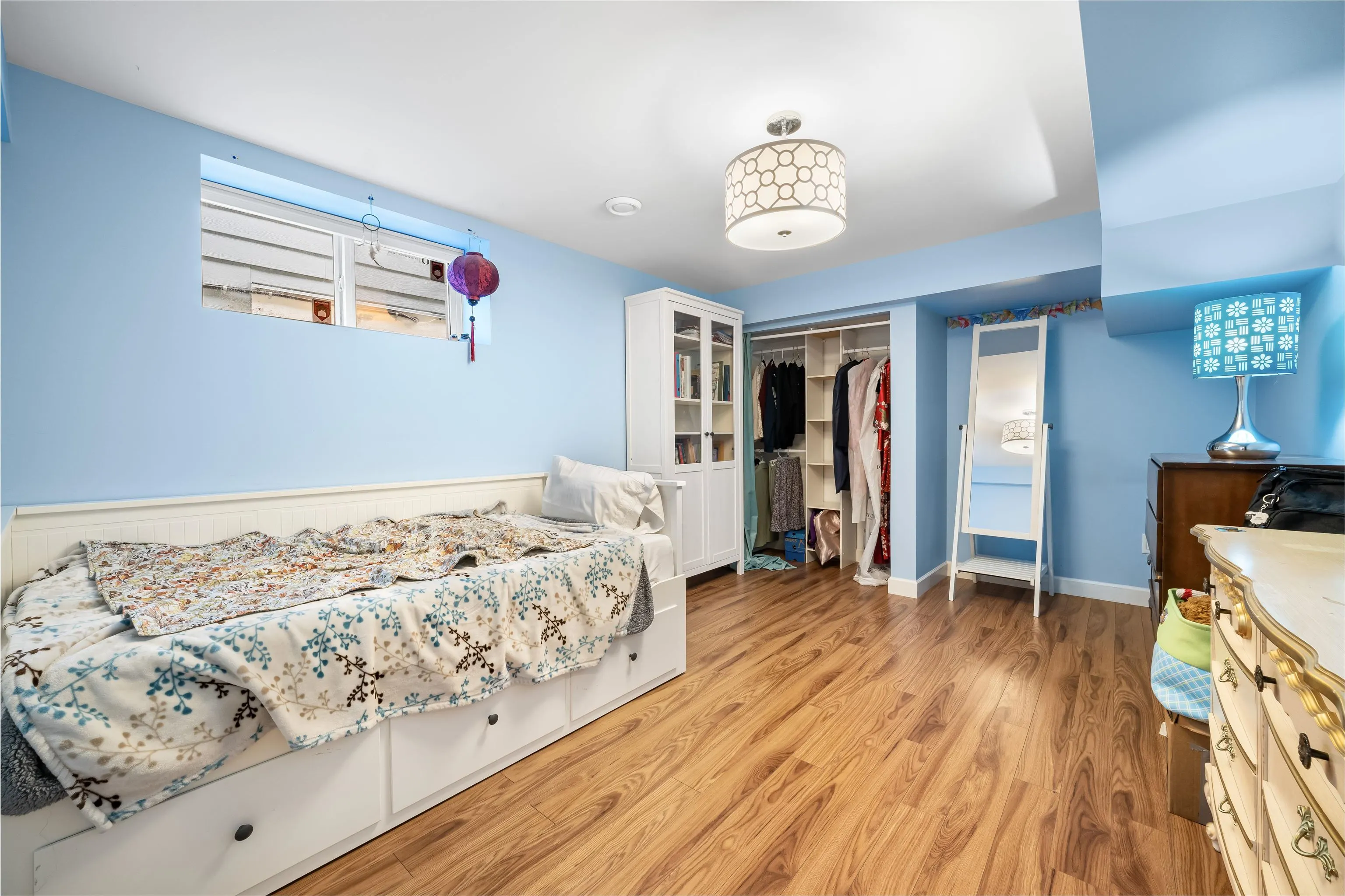 727 Second Street