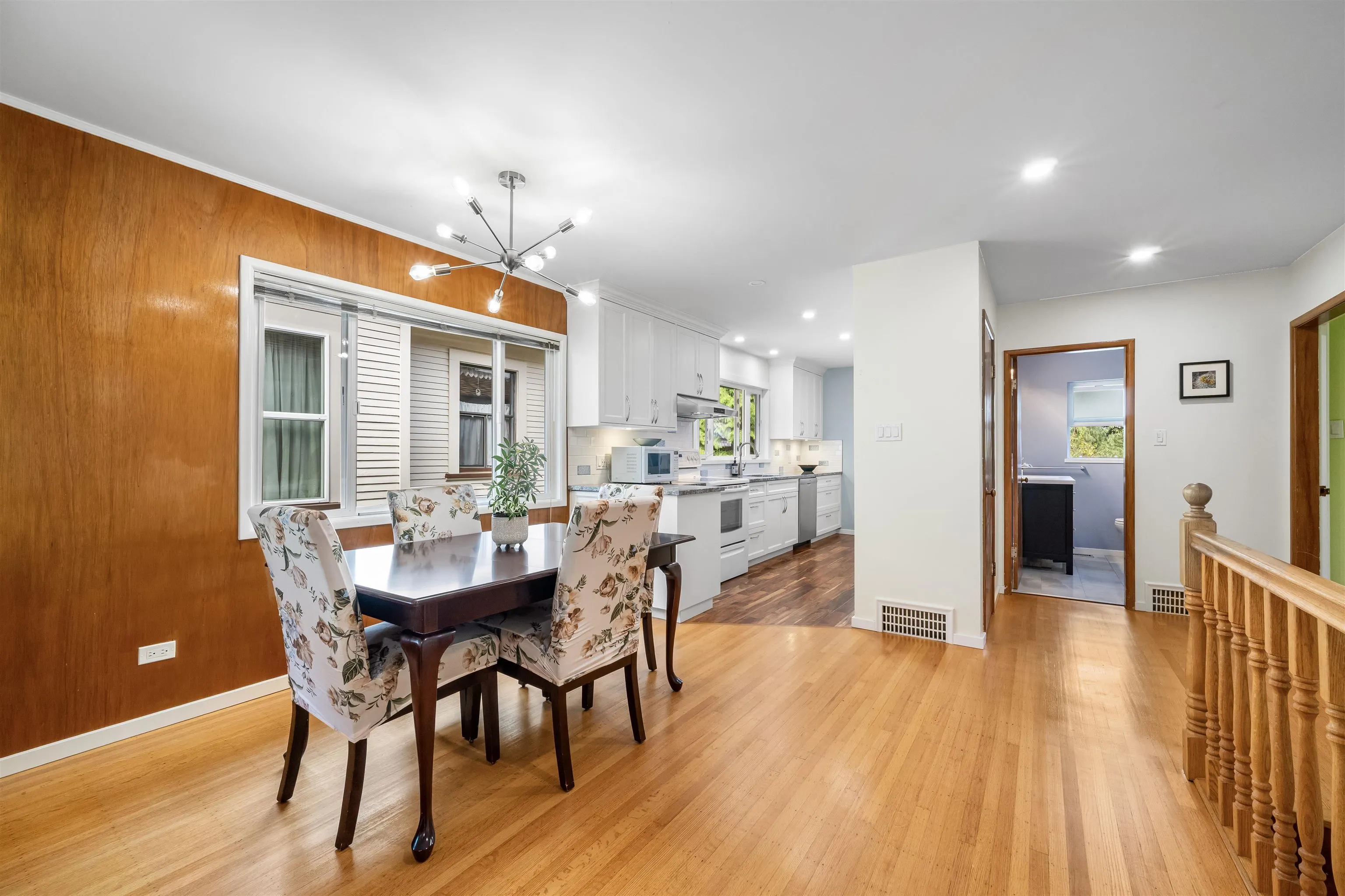 727 Second Street