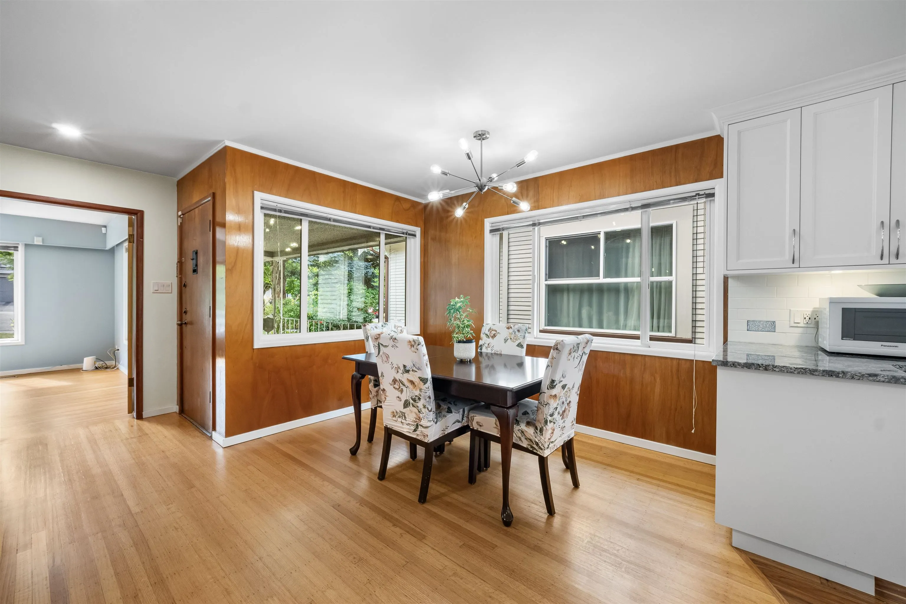 727 Second Street