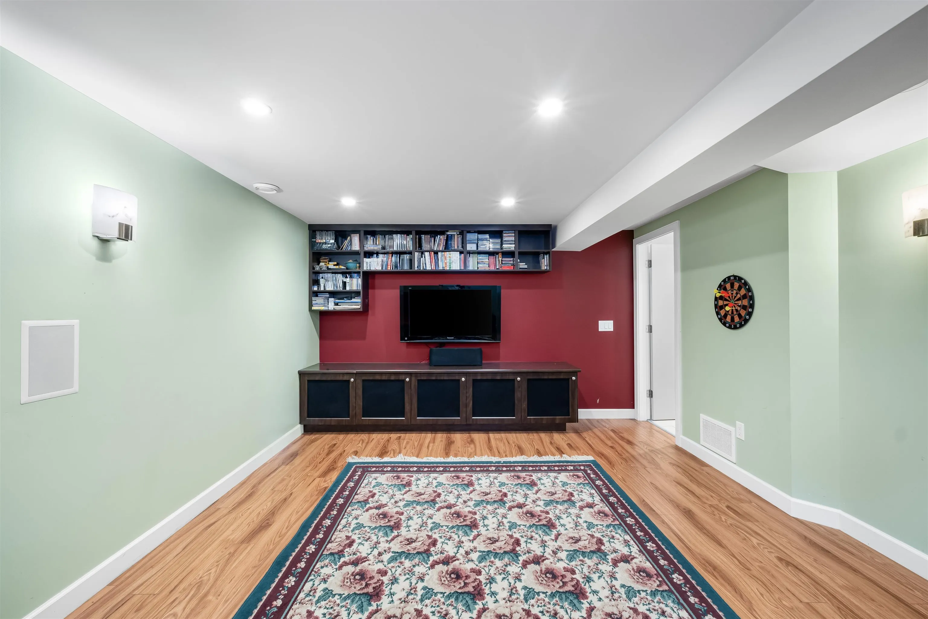 727 Second Street