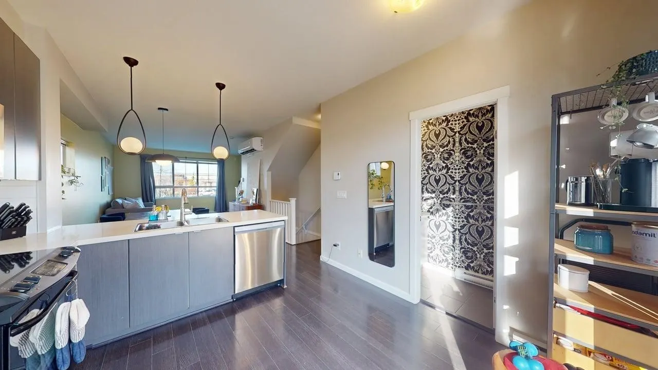 19505 68a Avenue #70