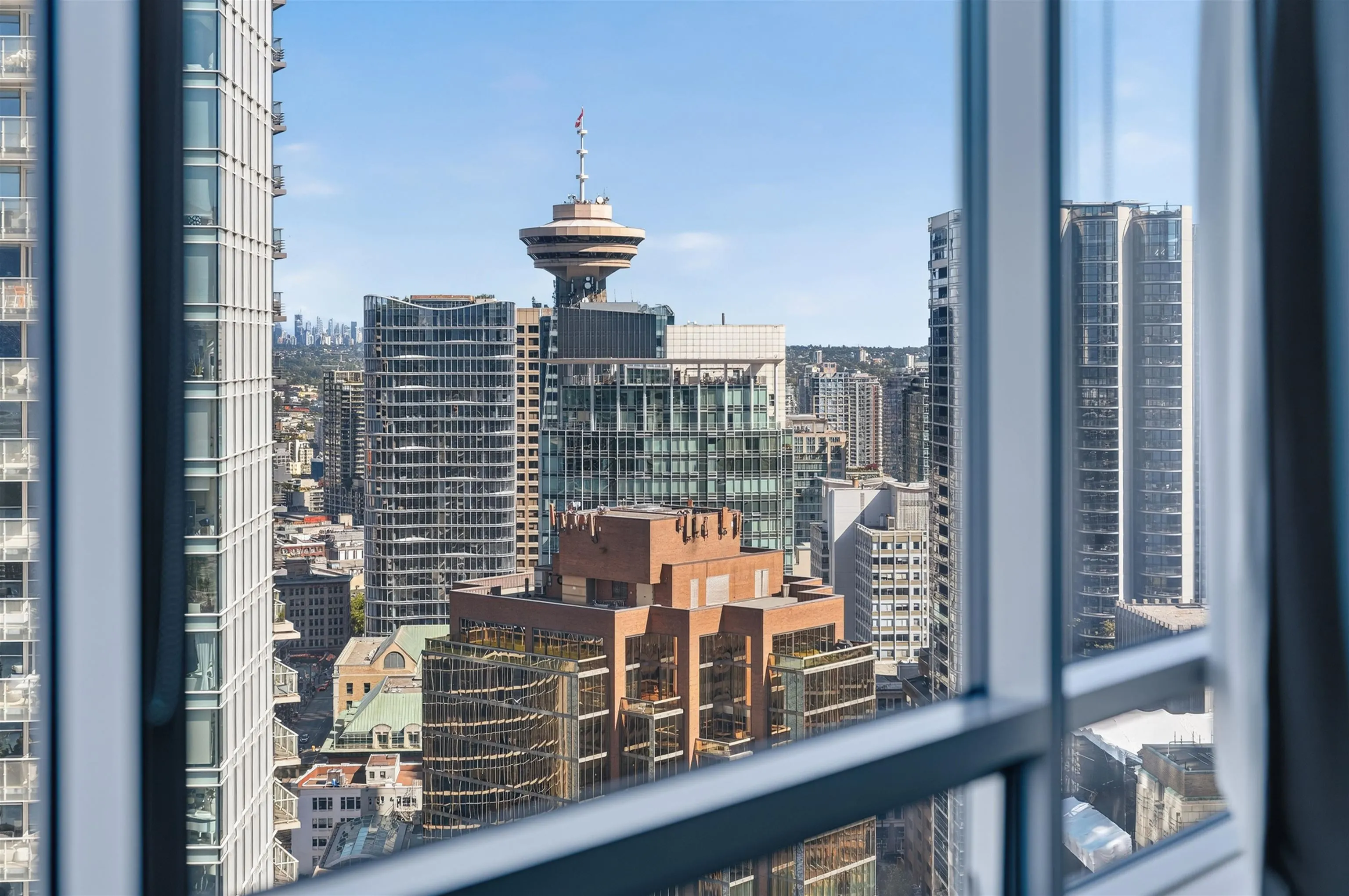 1077 W Cordova Street #3101
