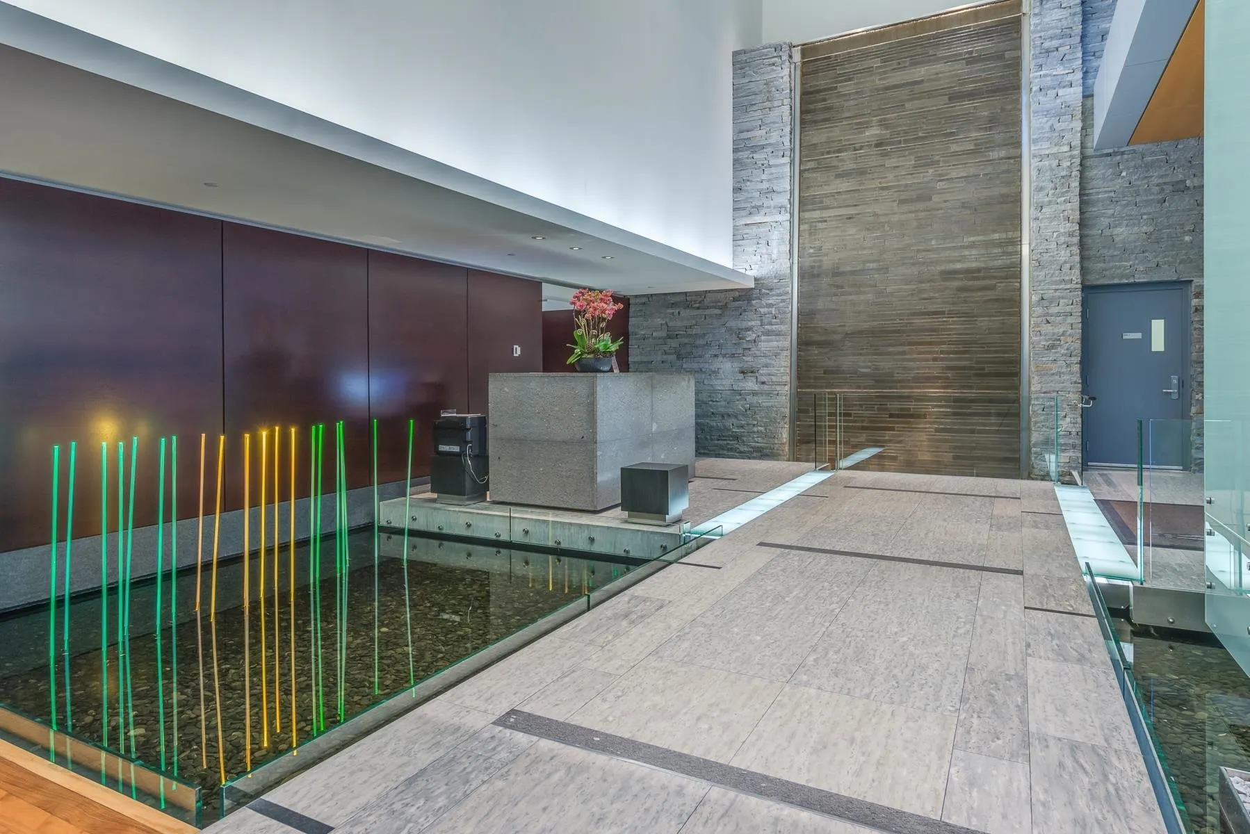 1077 W Cordova Street #3101