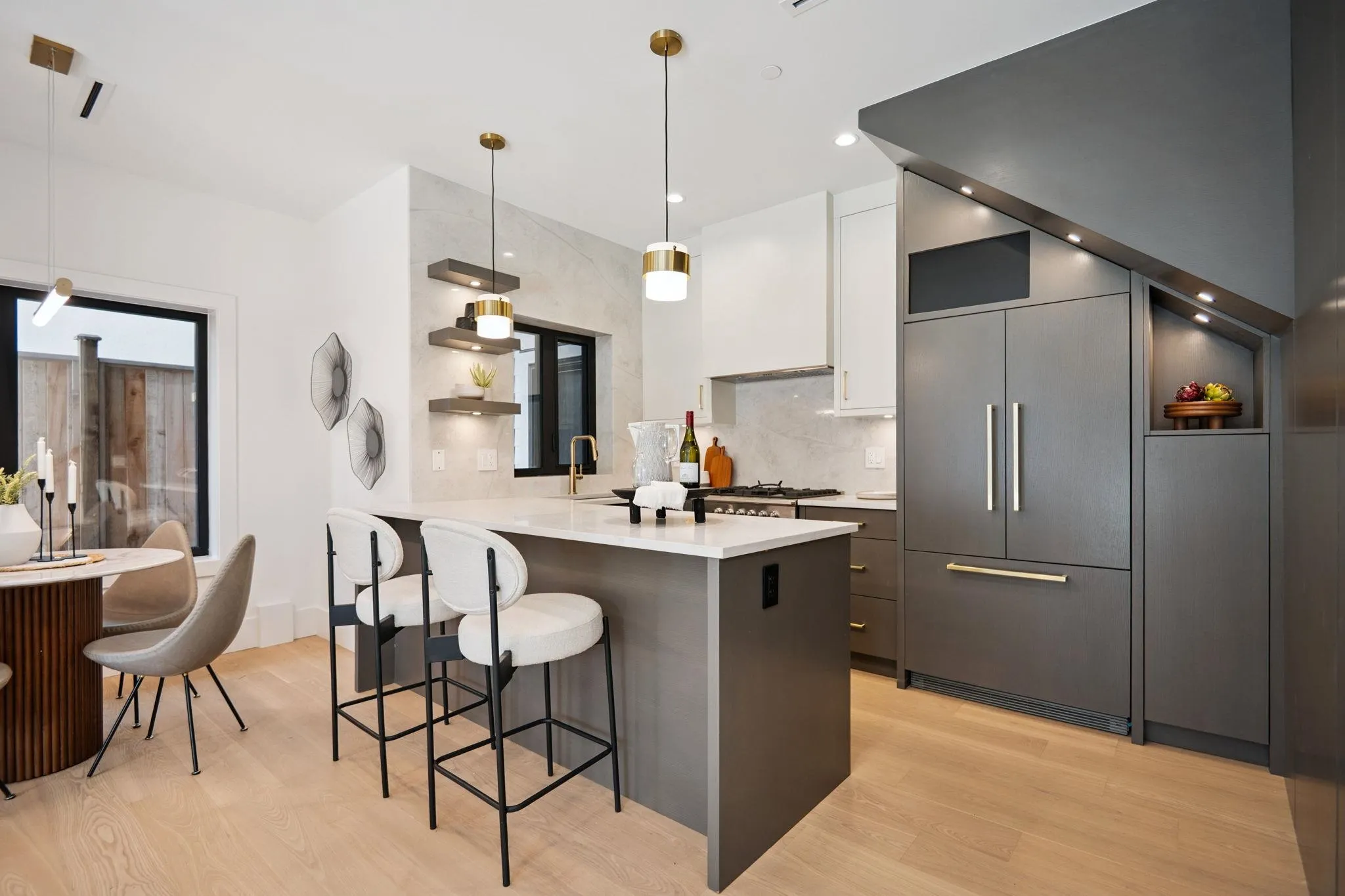 1079 E 14th Avenue ##1