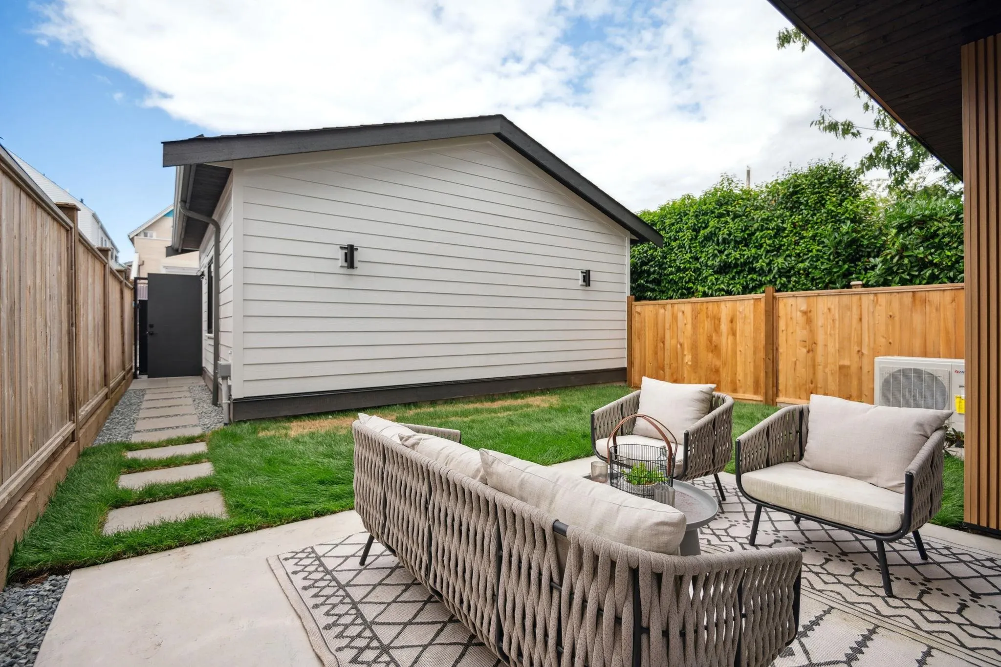 1079 E 14th Avenue ##2
