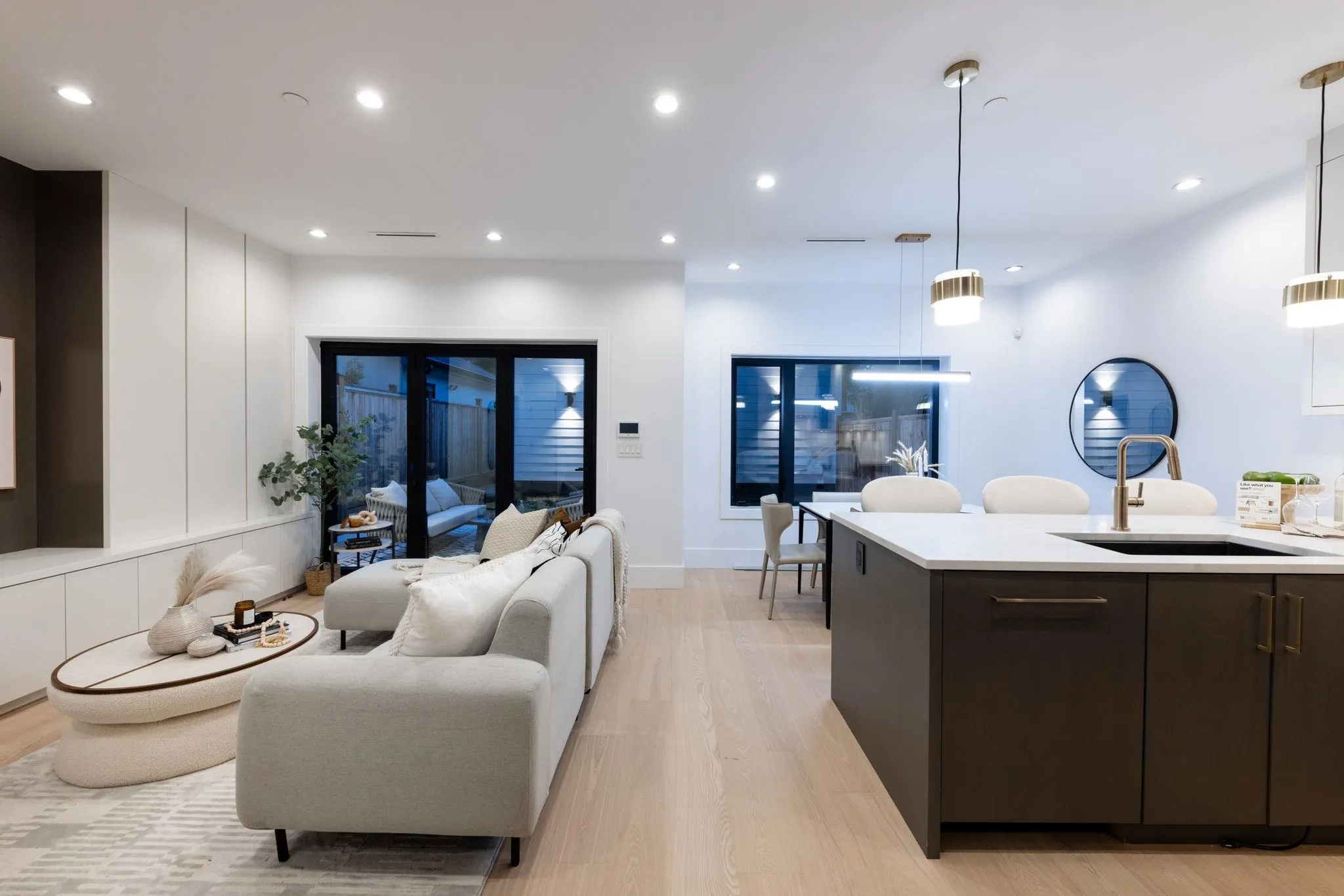 1079 E 14th Avenue ##2