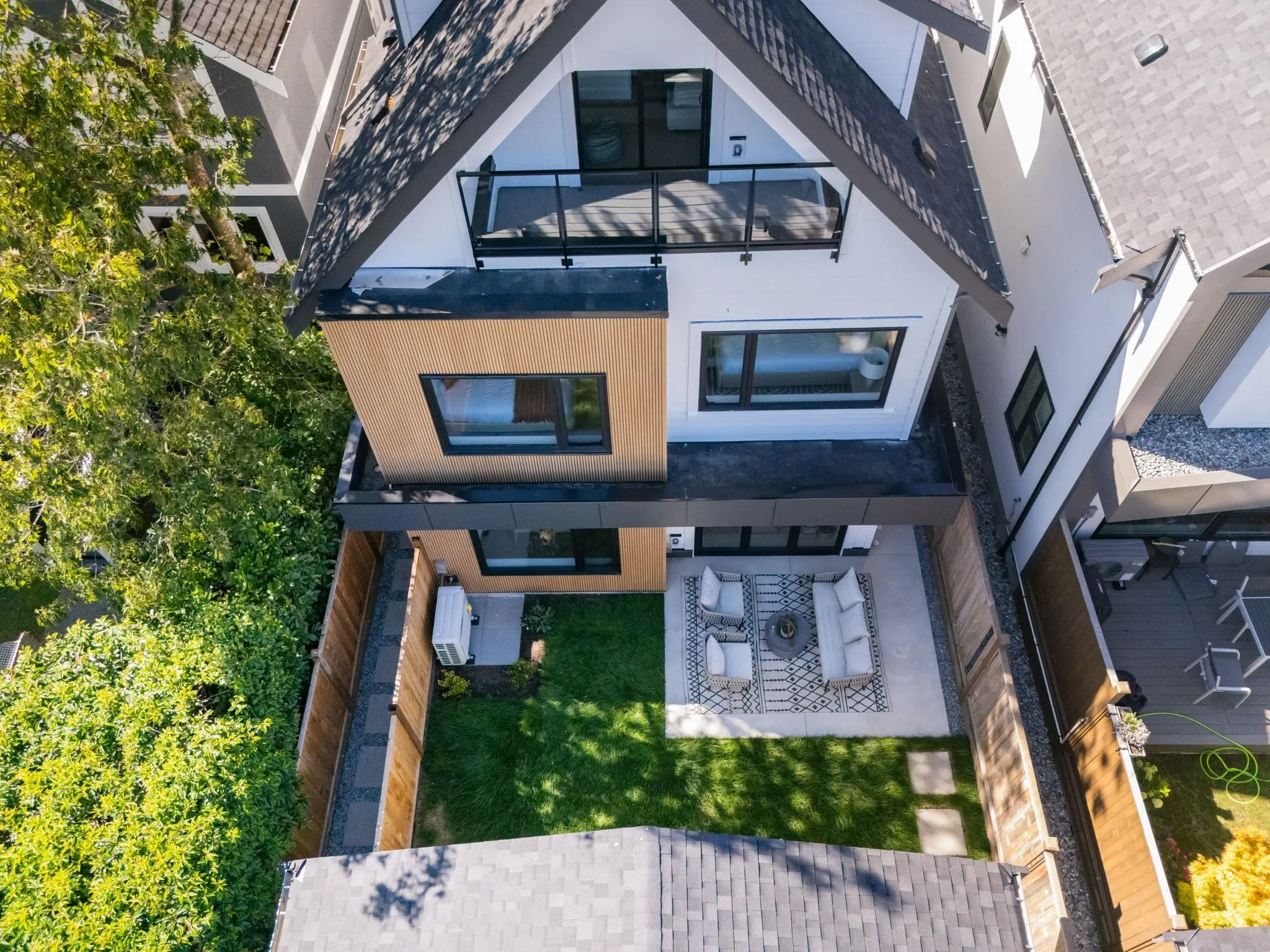 1079 E 14th Avenue ##2