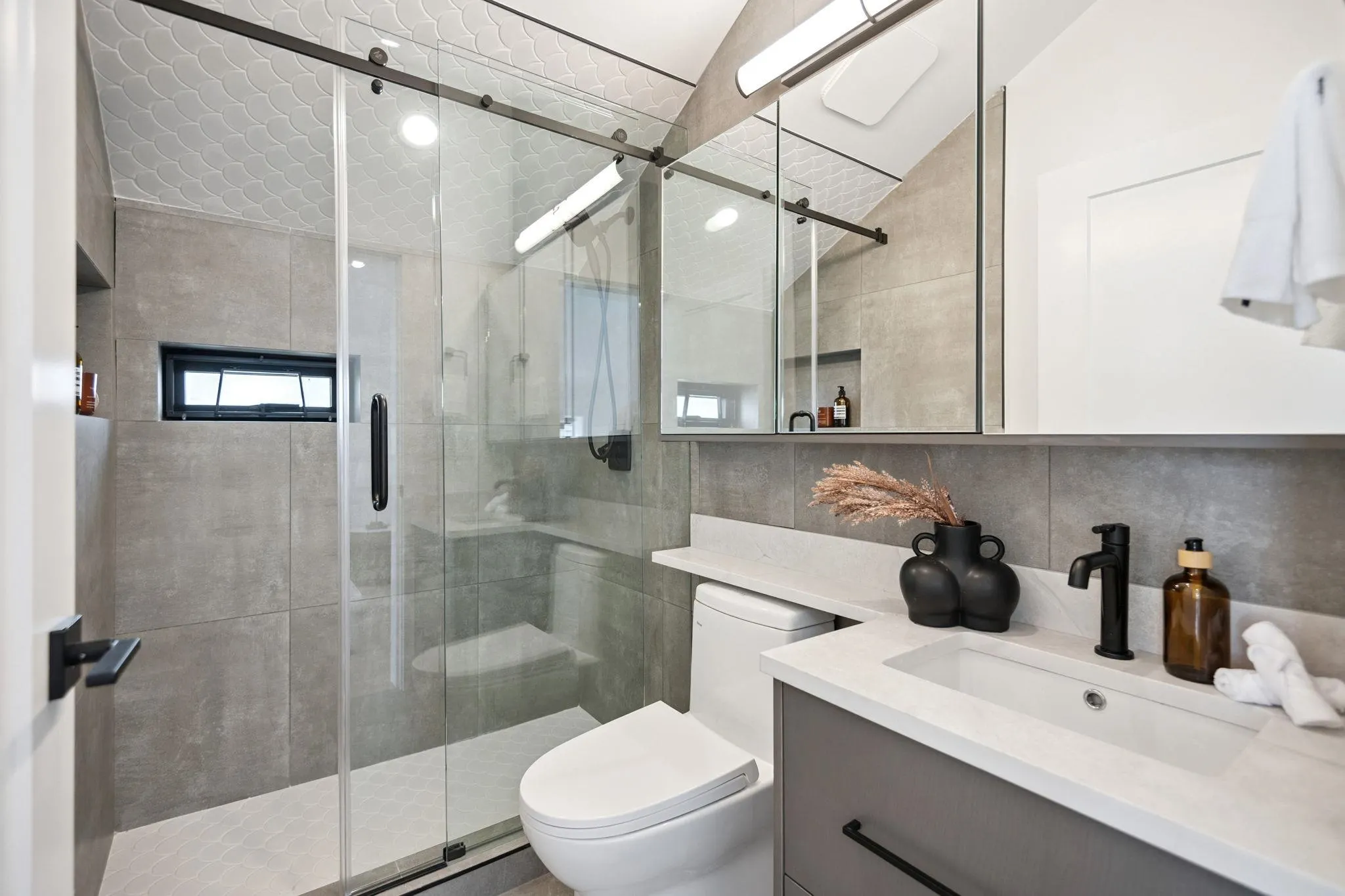1079 E 14th Avenue ##2
