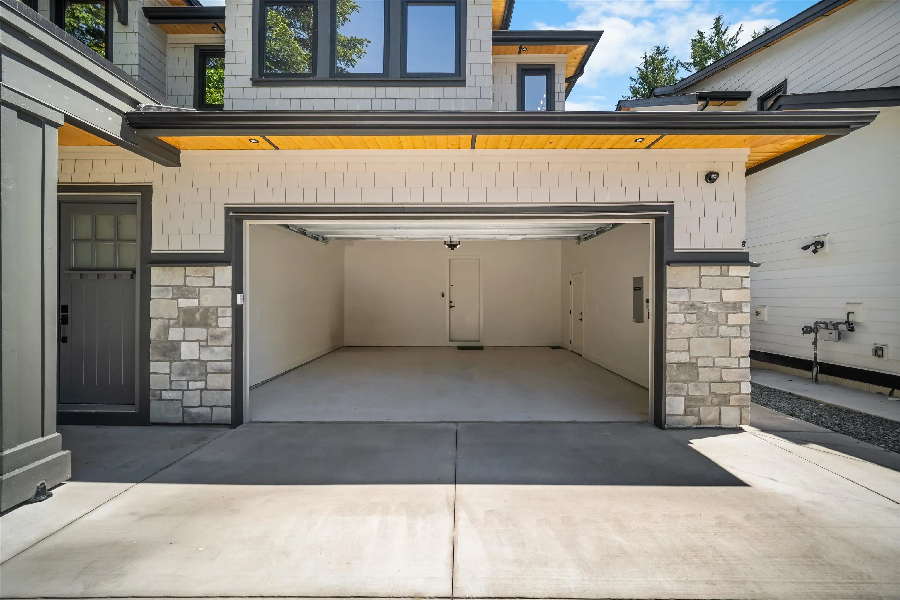 1236 Stellars Jay Place
