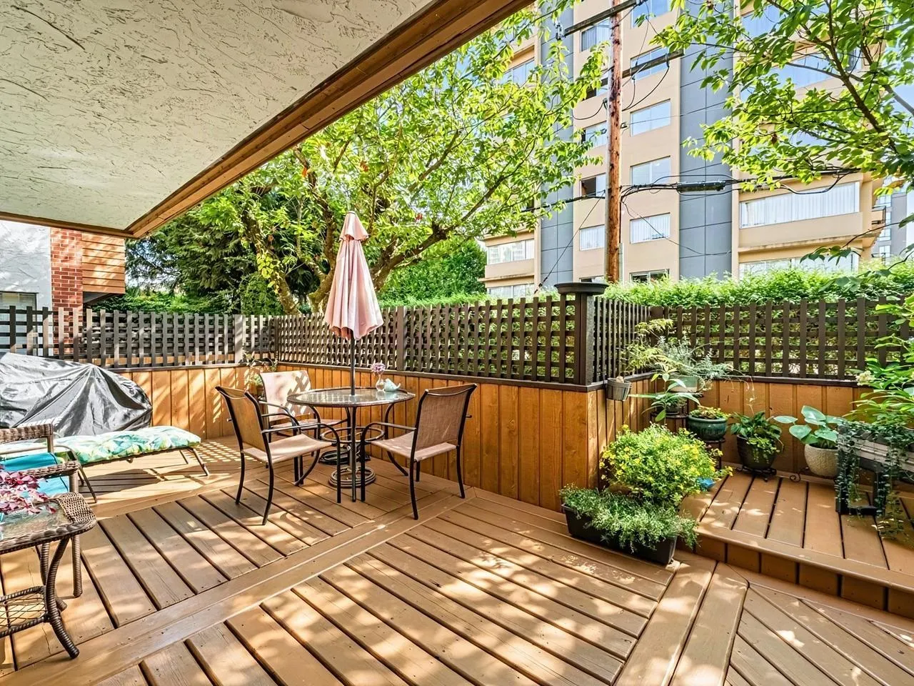410 Agnes Street #102