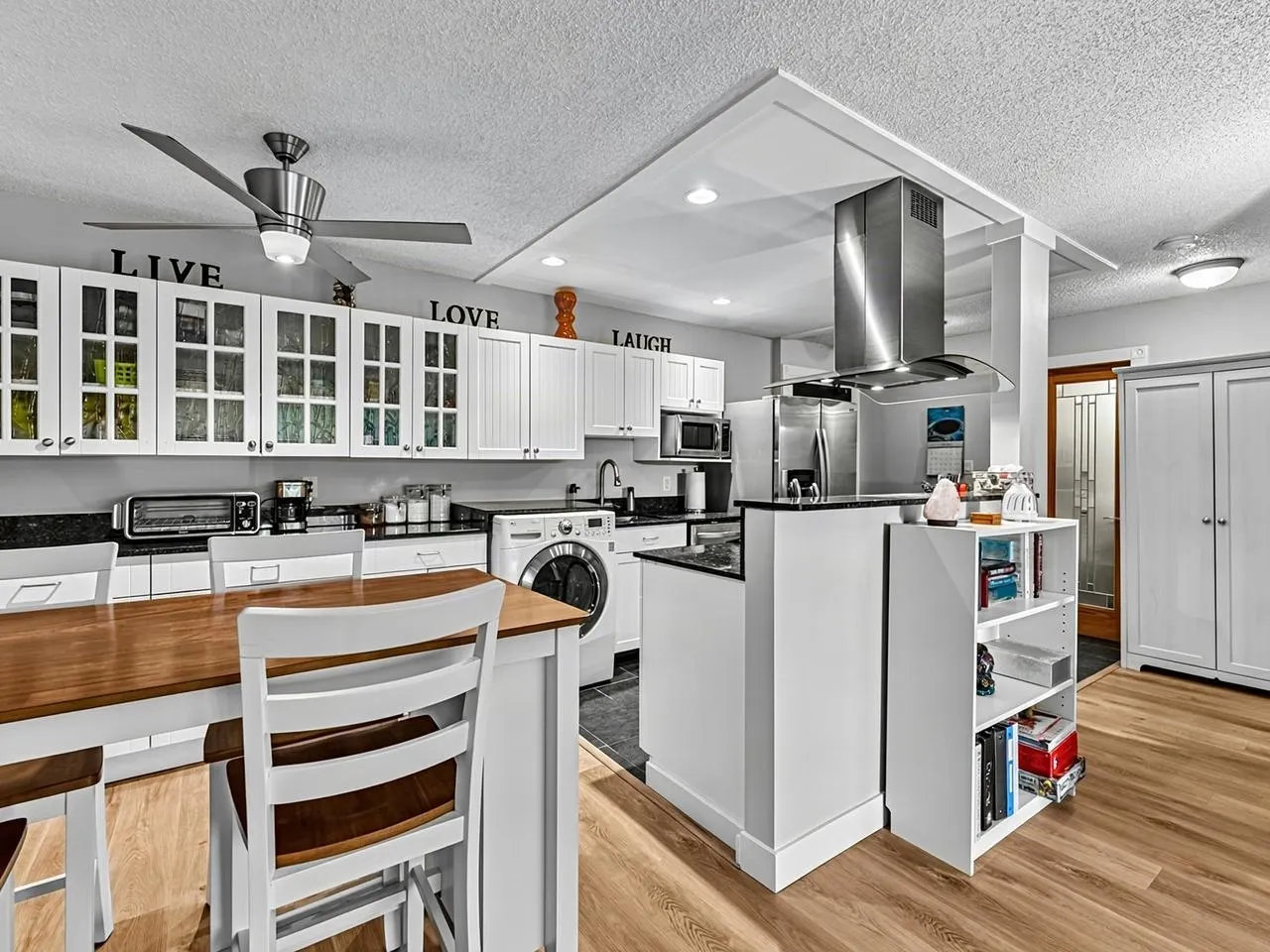 410 Agnes Street #102