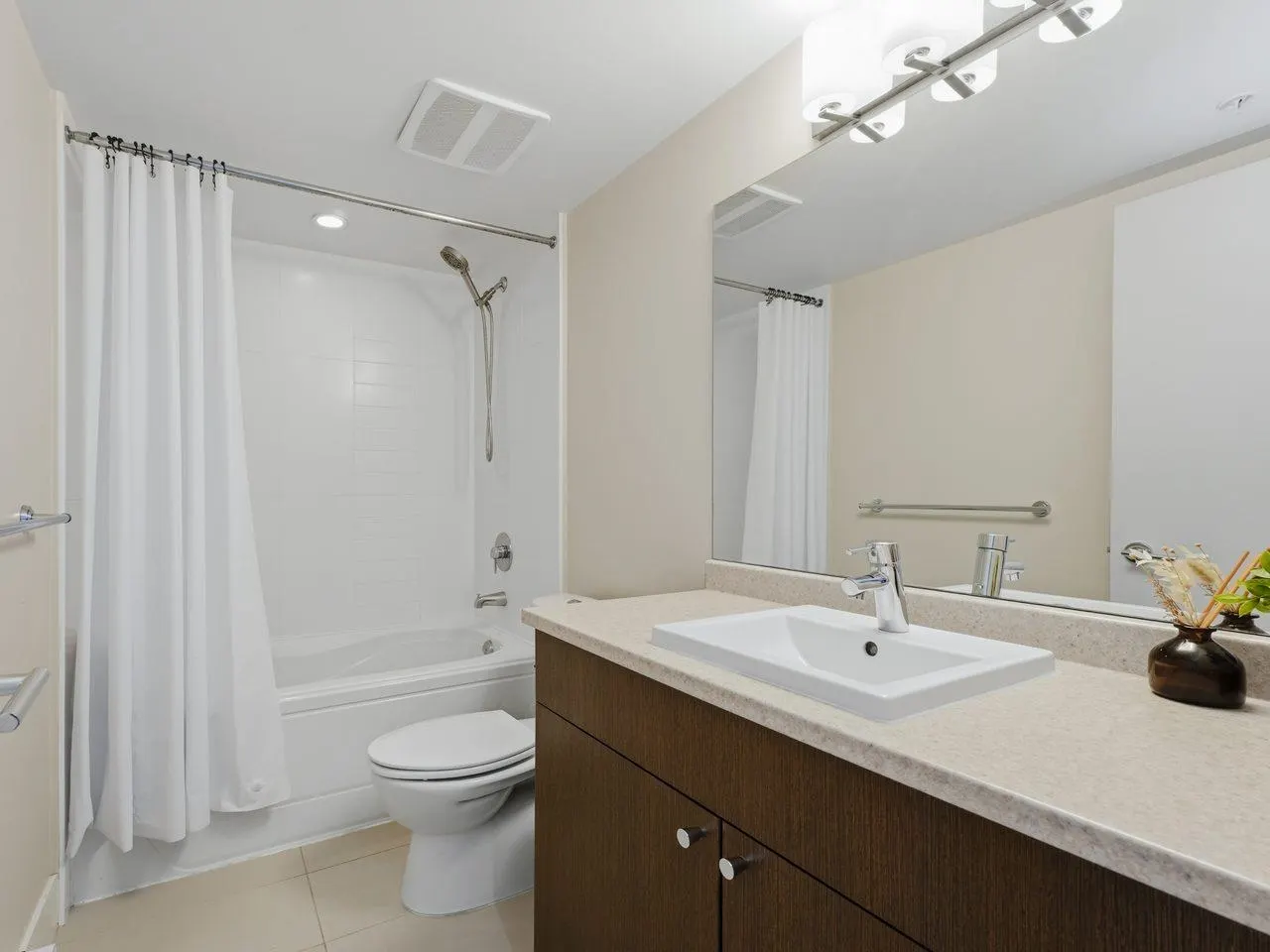 85 Eighth Avenue #308