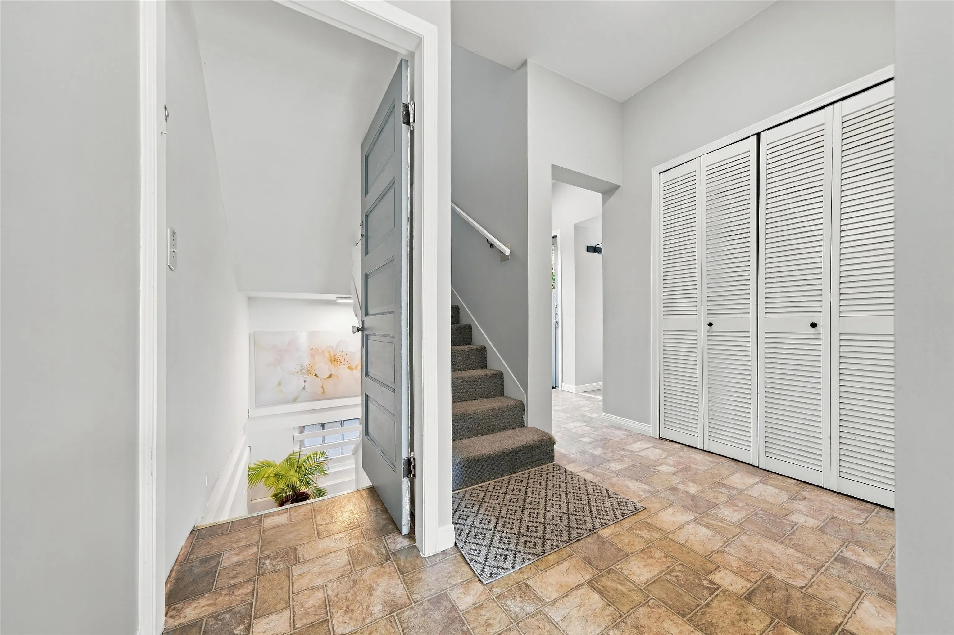 319 Marmont Street