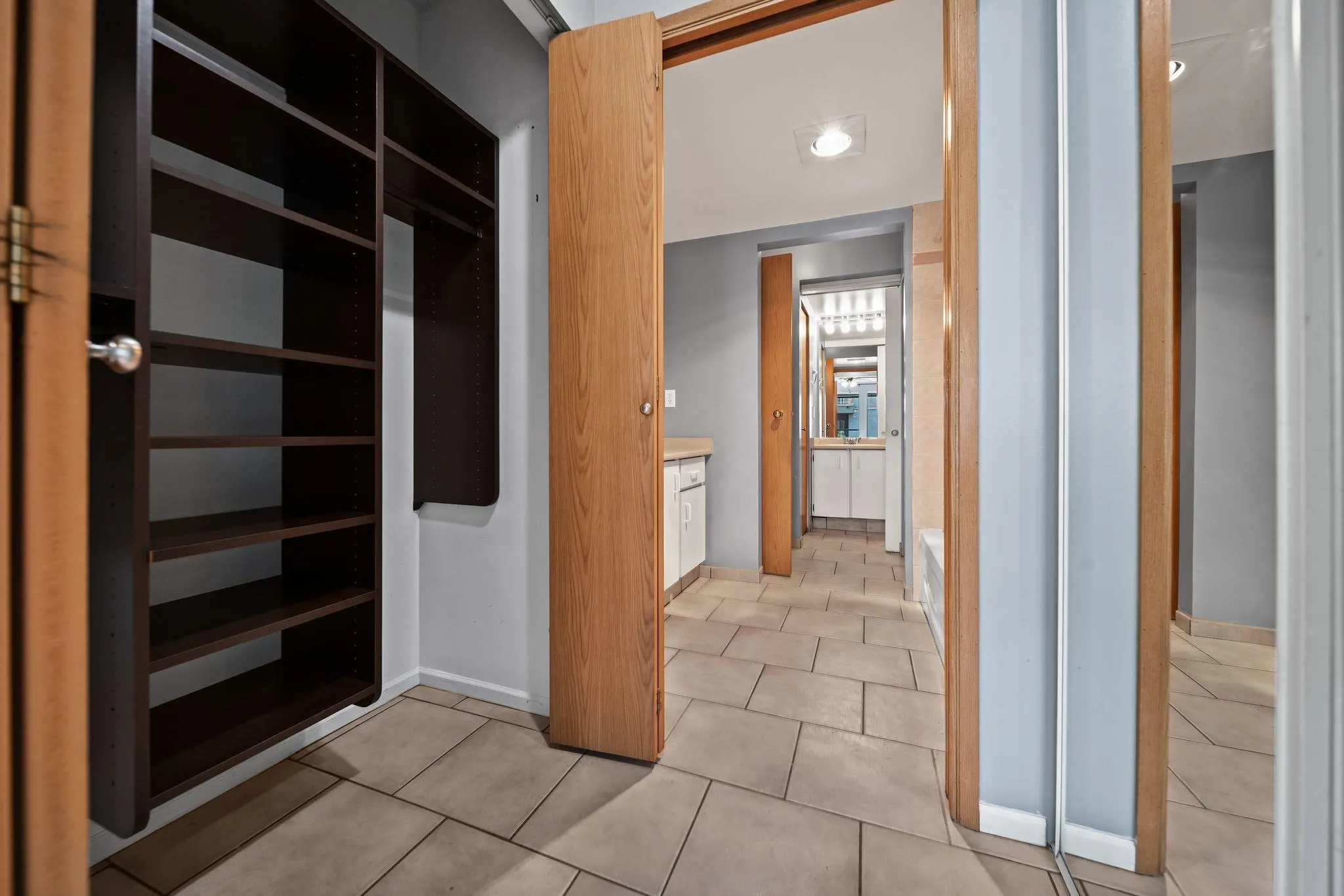 1845 W 7th Avenue #202