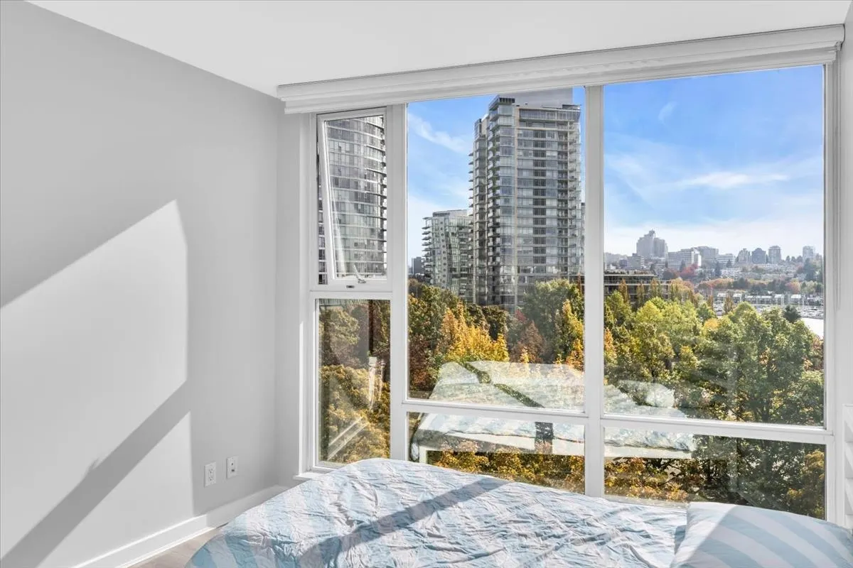 583 Beach Crescent #705
