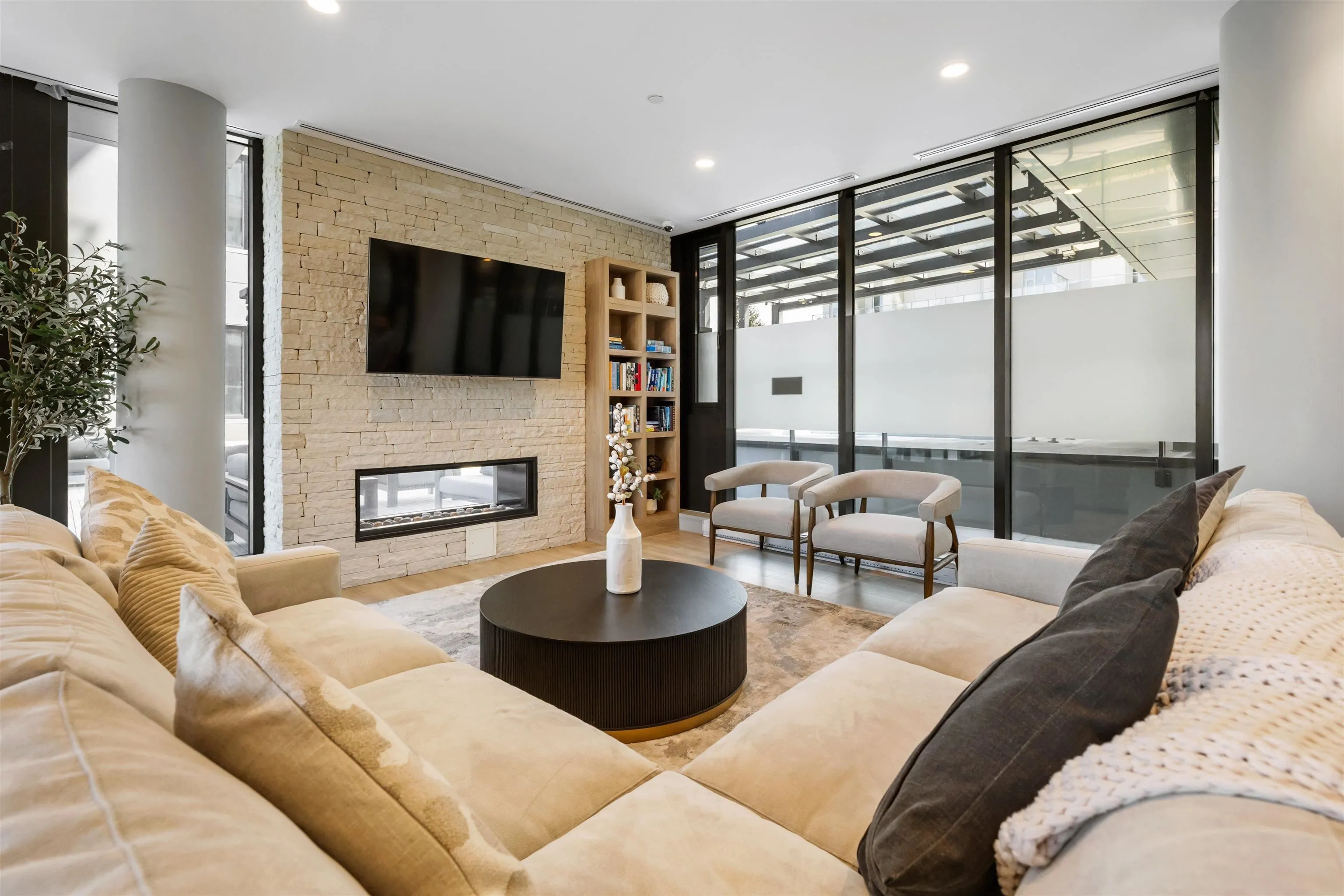 1588 Johnston Road #1605