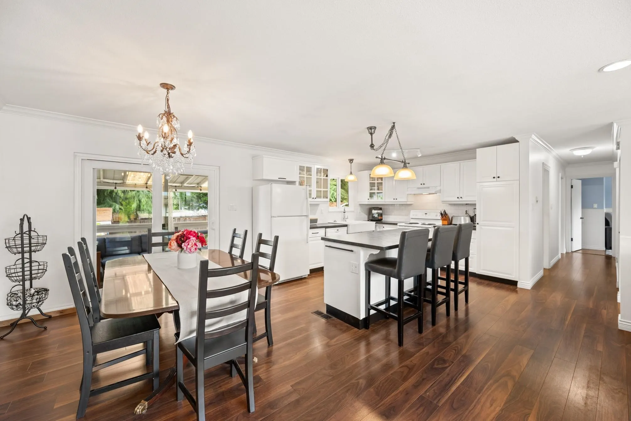 5933 Angus Place