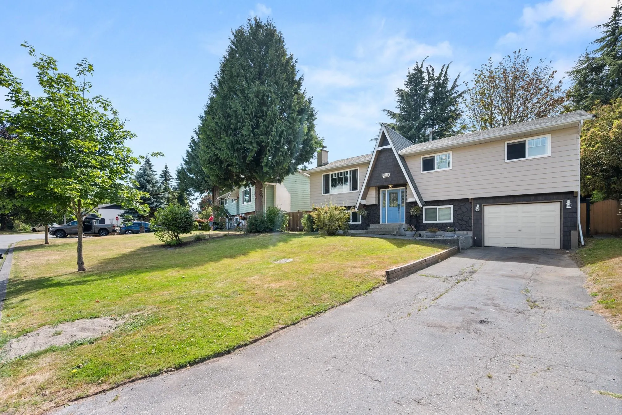 5933 Angus Place