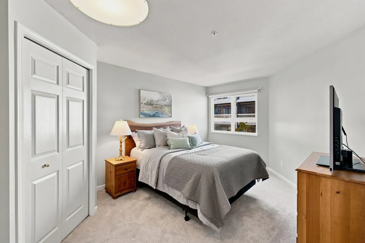 20125 55a Avenue #204