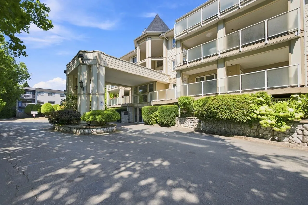 20125 55a Avenue #204