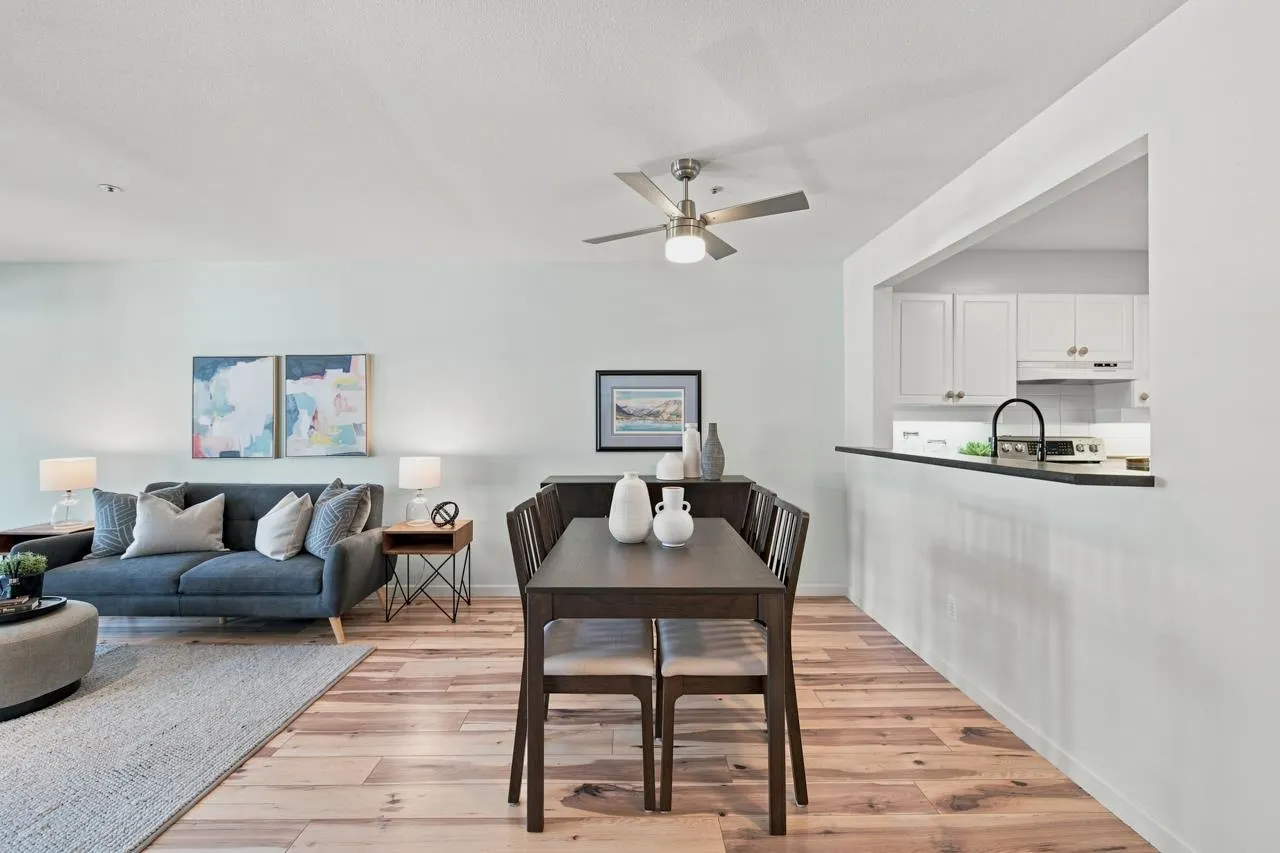 20125 55a Avenue #204
