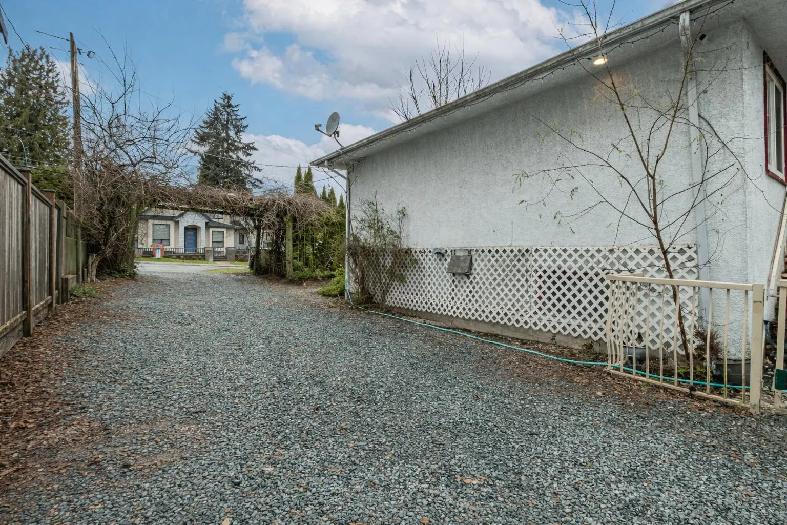 4856 Smith Avenue