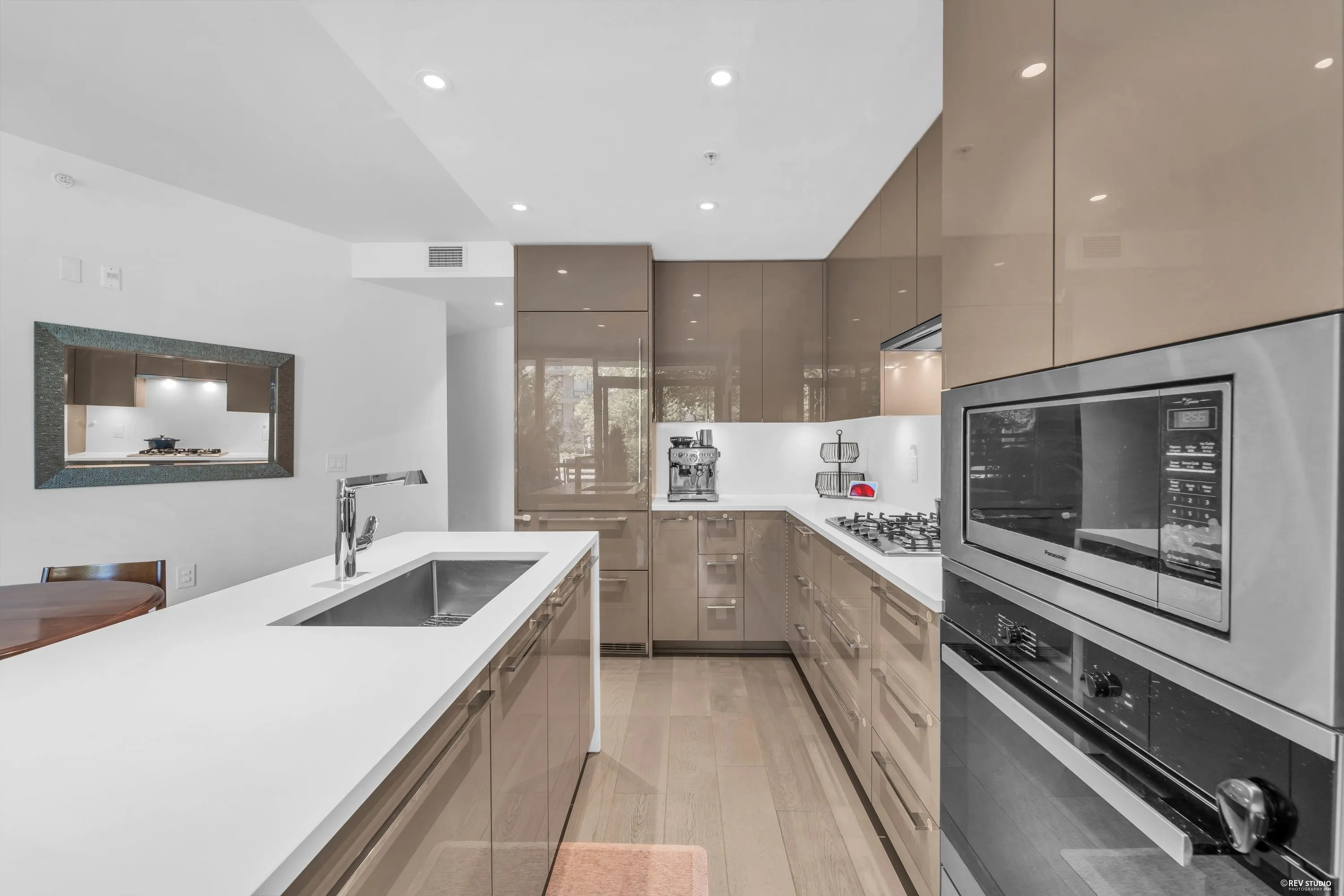 5189 Cambie Street #107