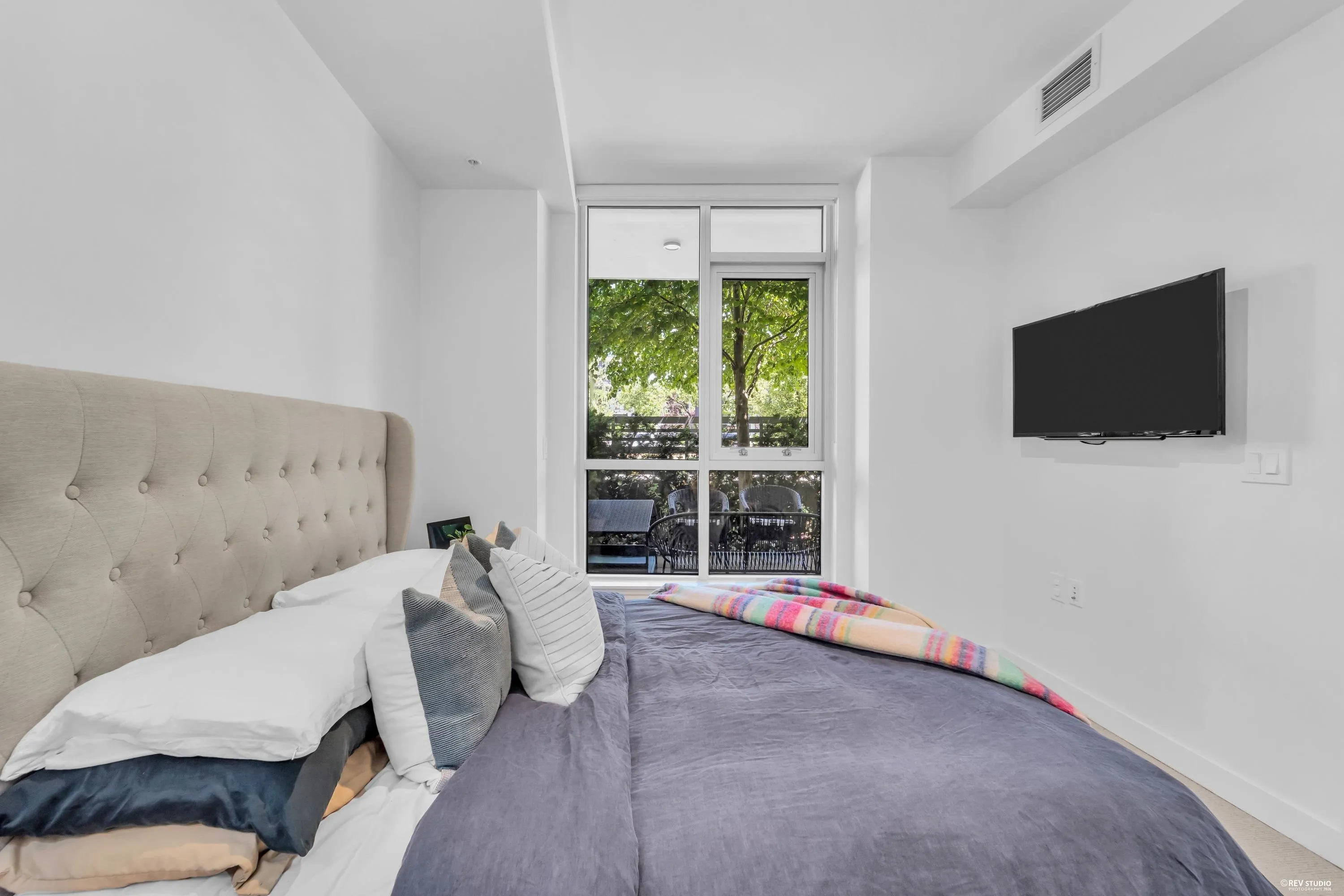 5189 Cambie Street #107