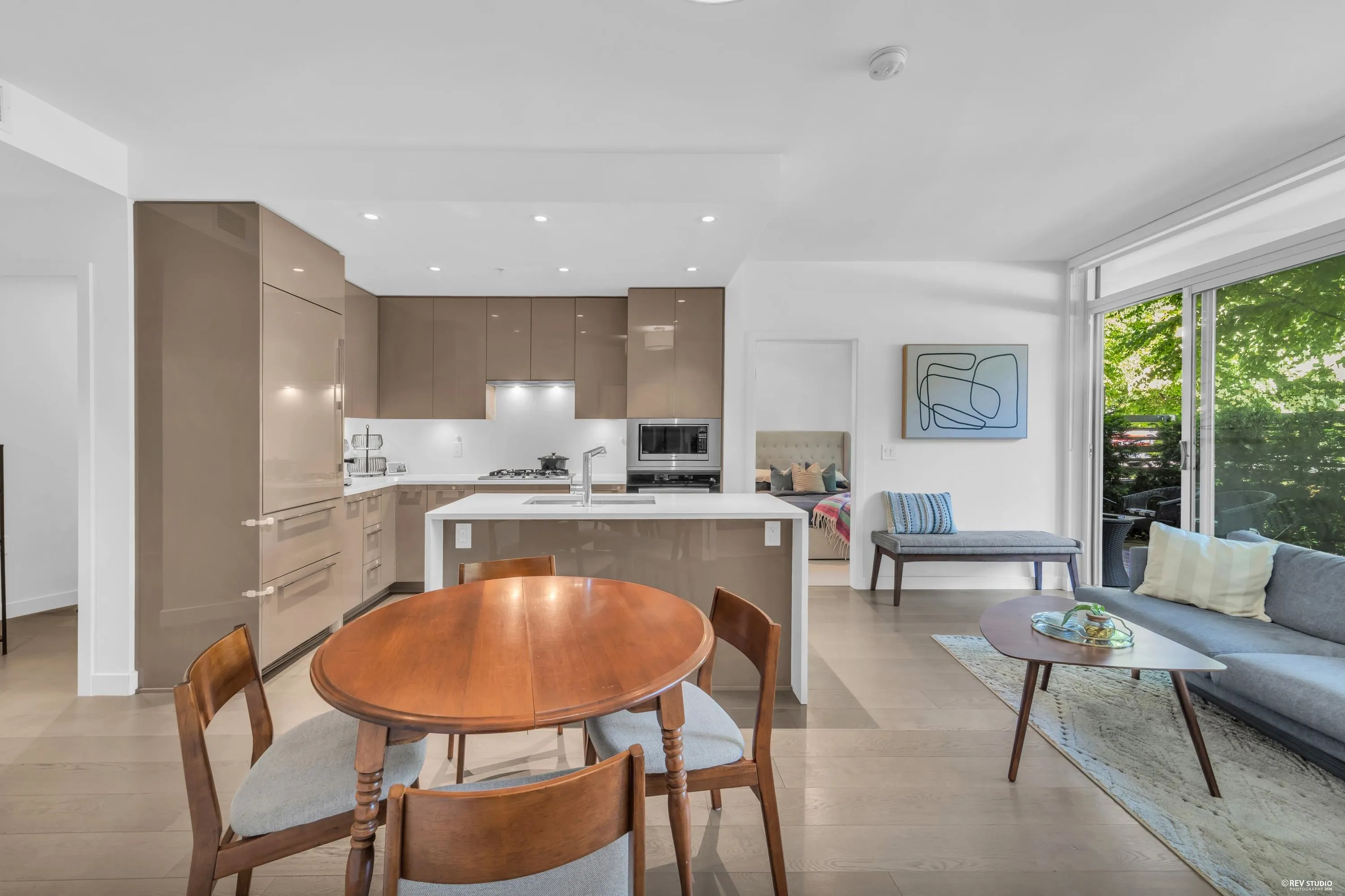 5189 Cambie Street #107