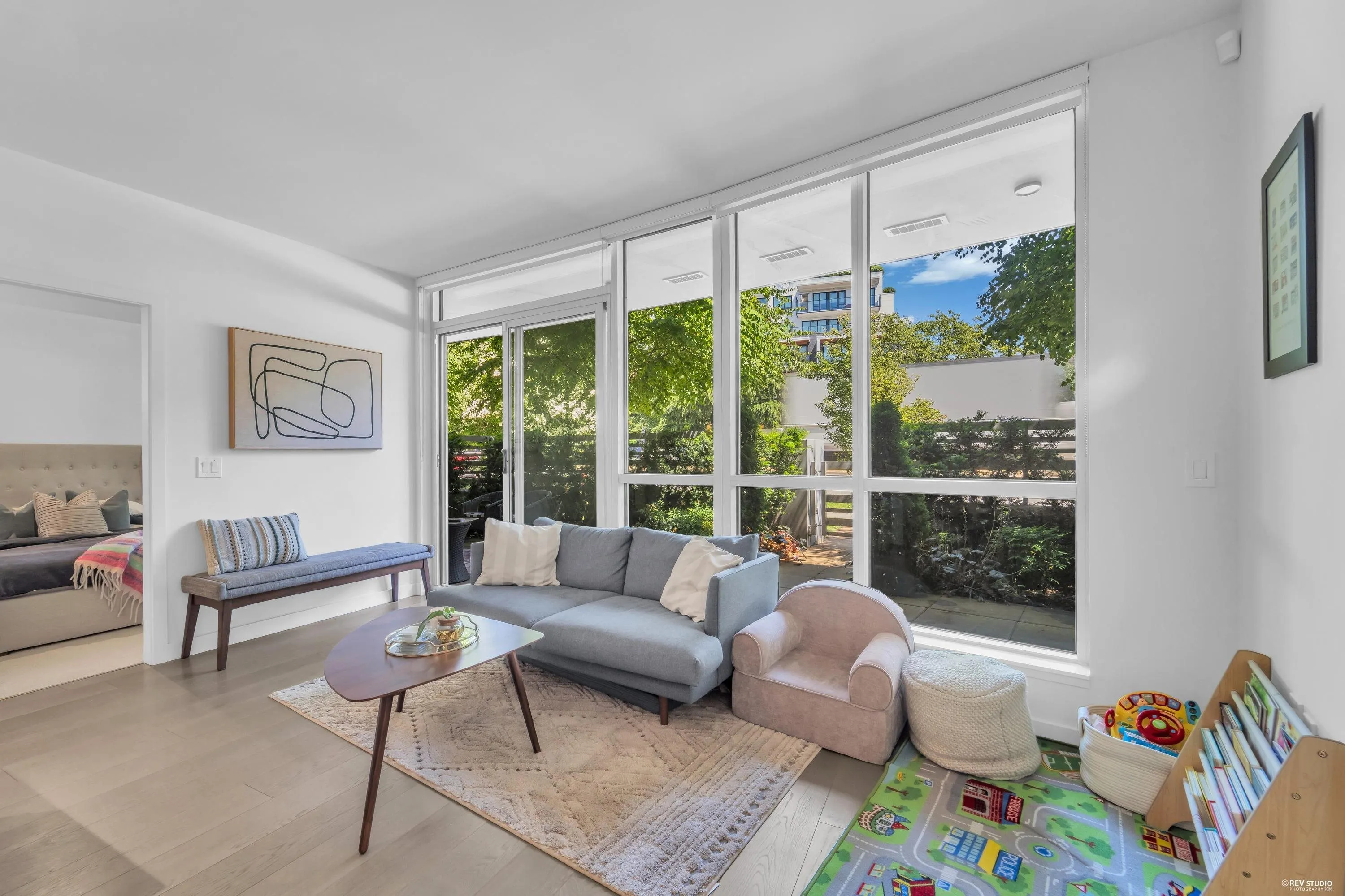 5189 Cambie Street #107
