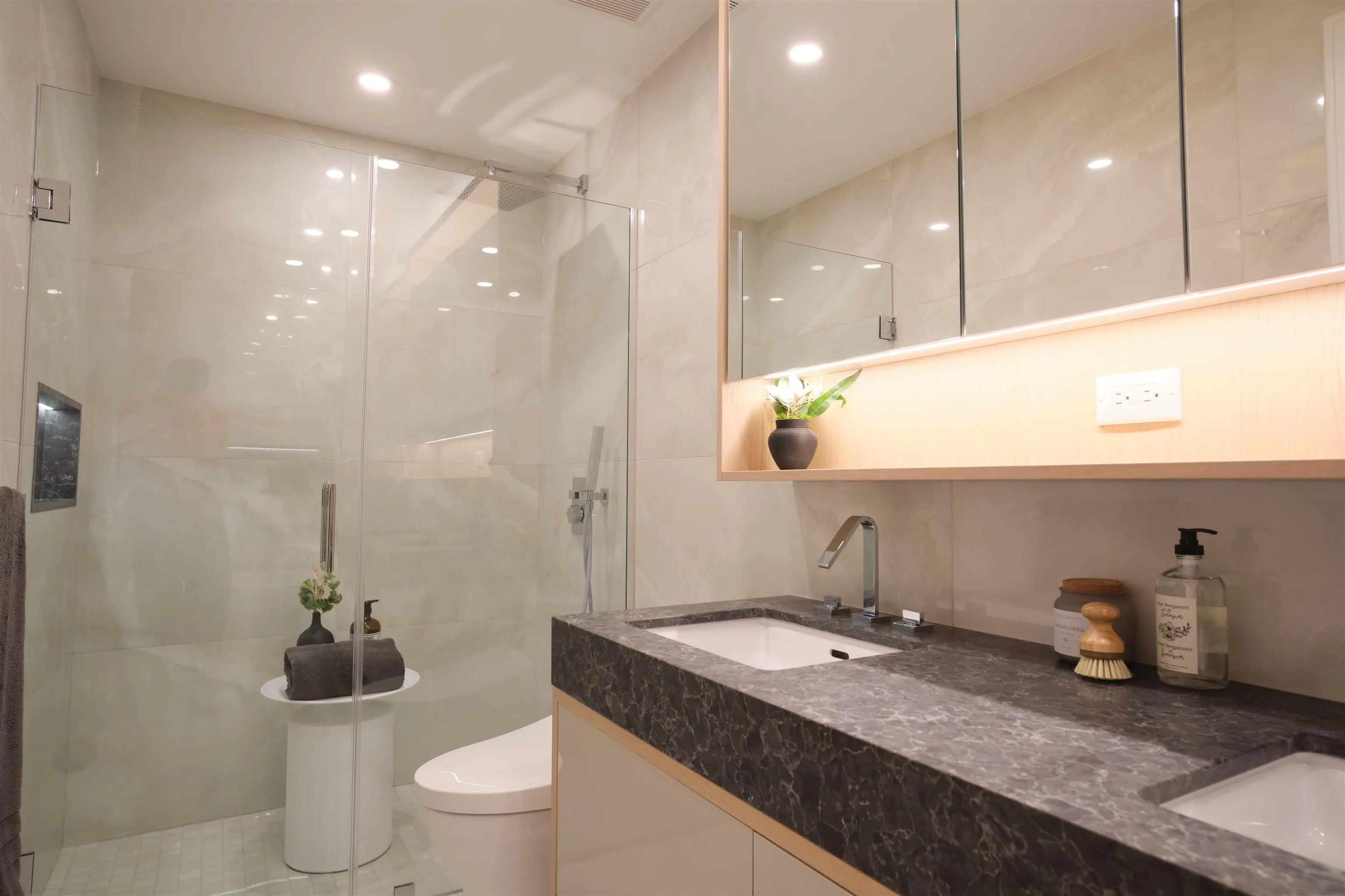 1342 Johnston Road #208