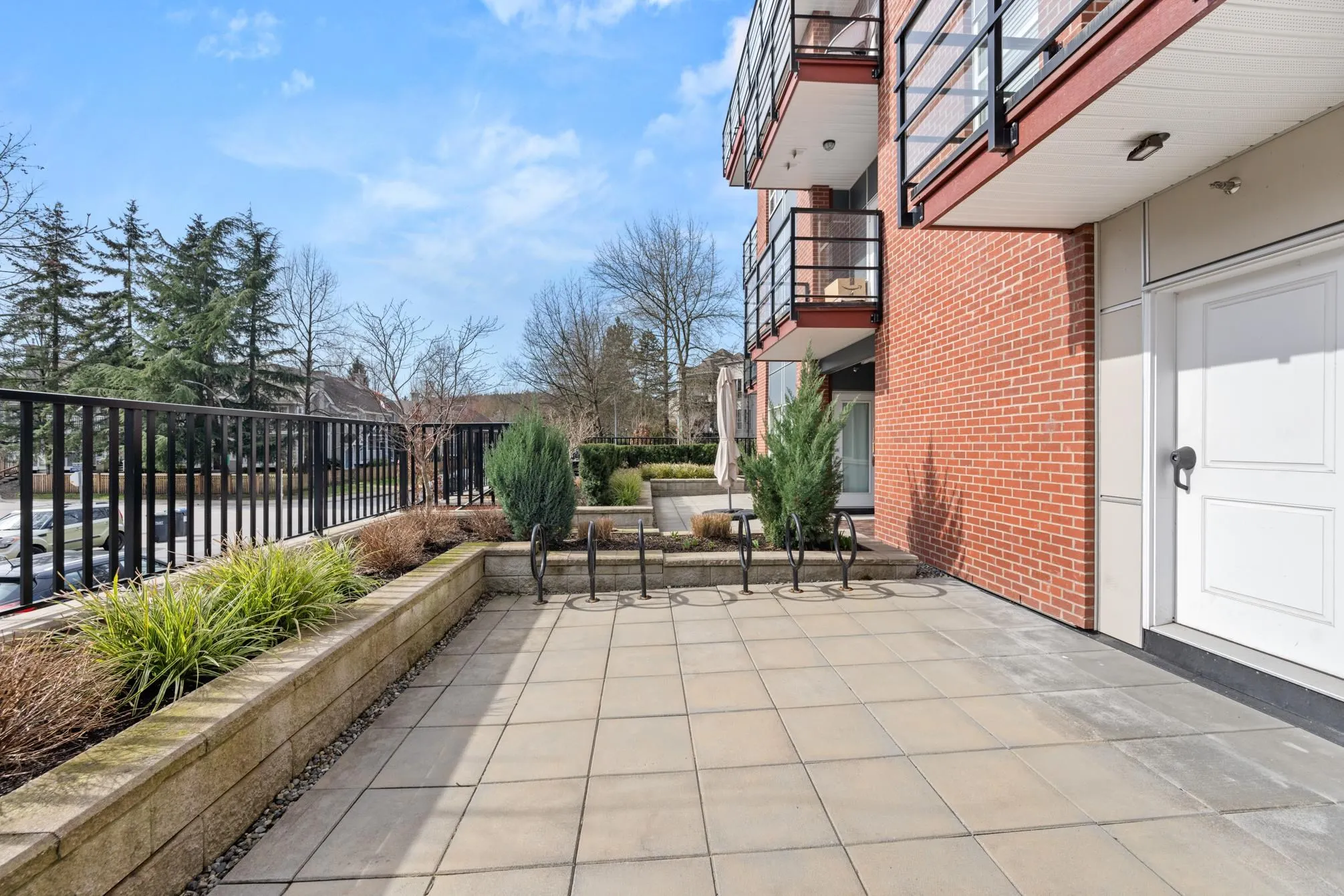 2389 Hawthorne Avenue #206