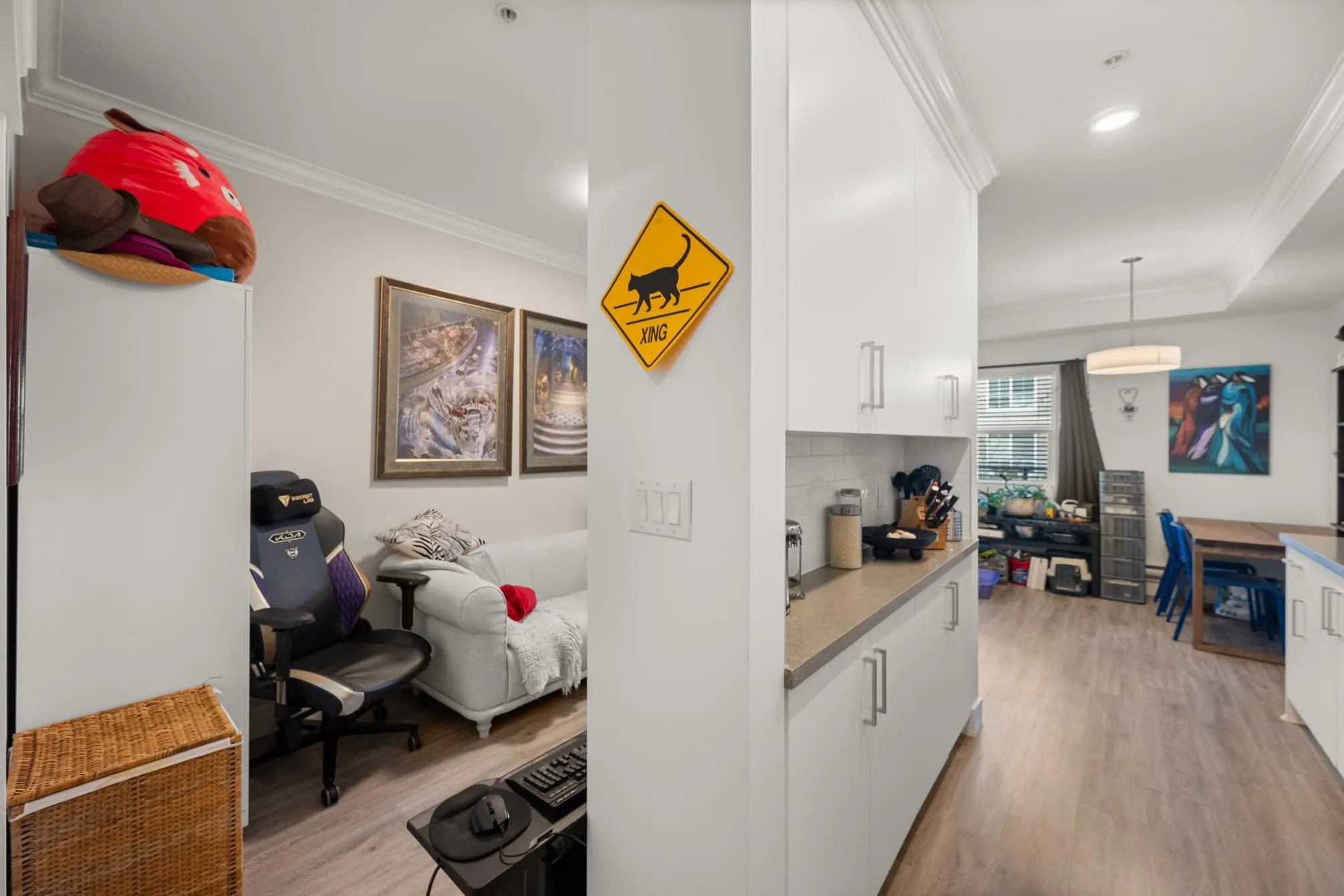 2389 Hawthorne Avenue #206