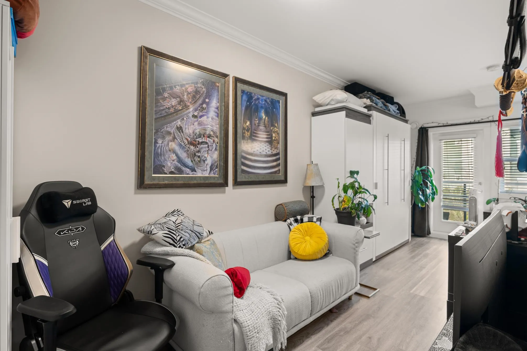 2389 Hawthorne Avenue #206